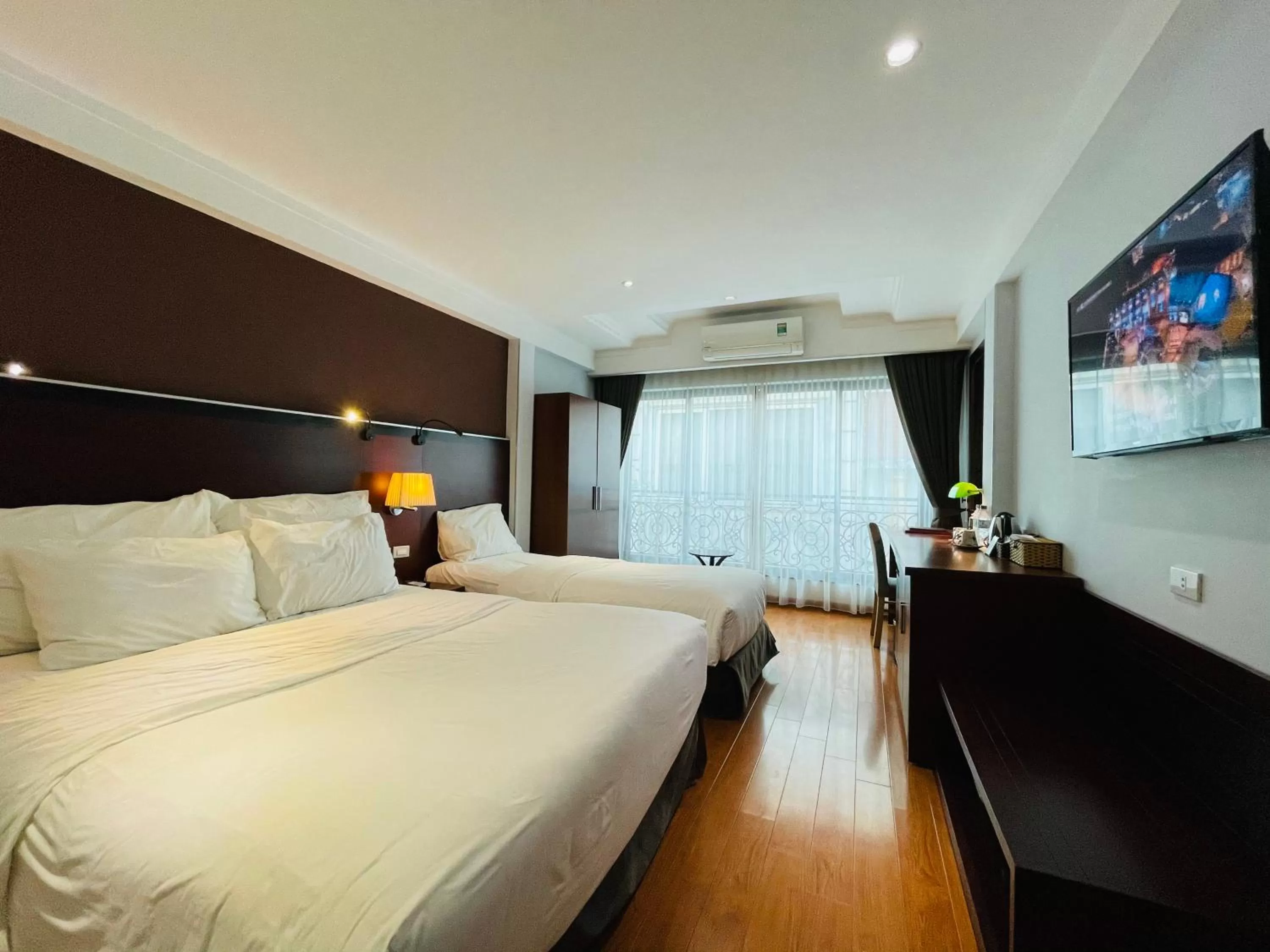 Bedroom, Bed in The Vancouver Hotel - Ninh Binh