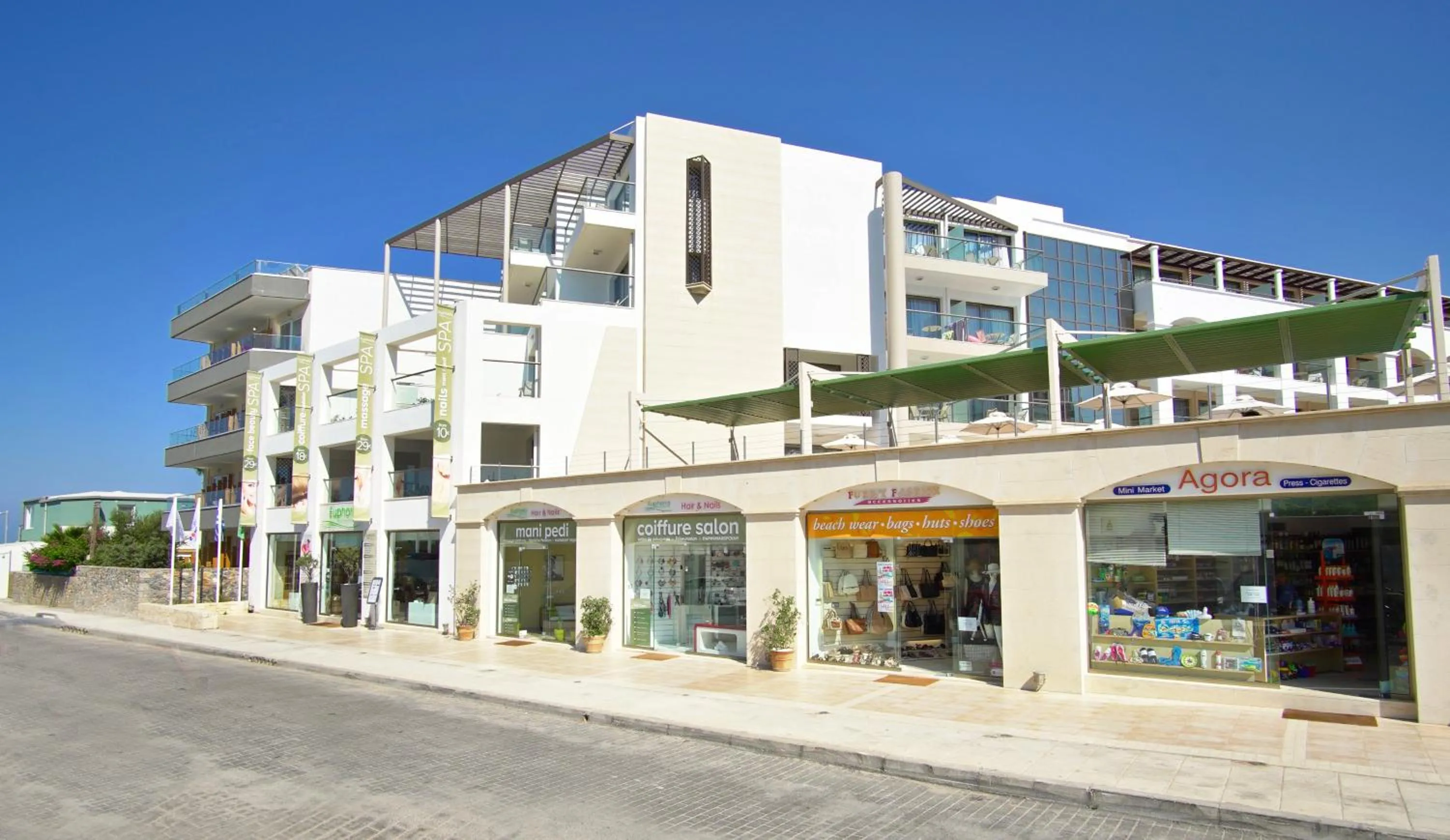 Facade/entrance in Albatros Spa & Resort Hotel