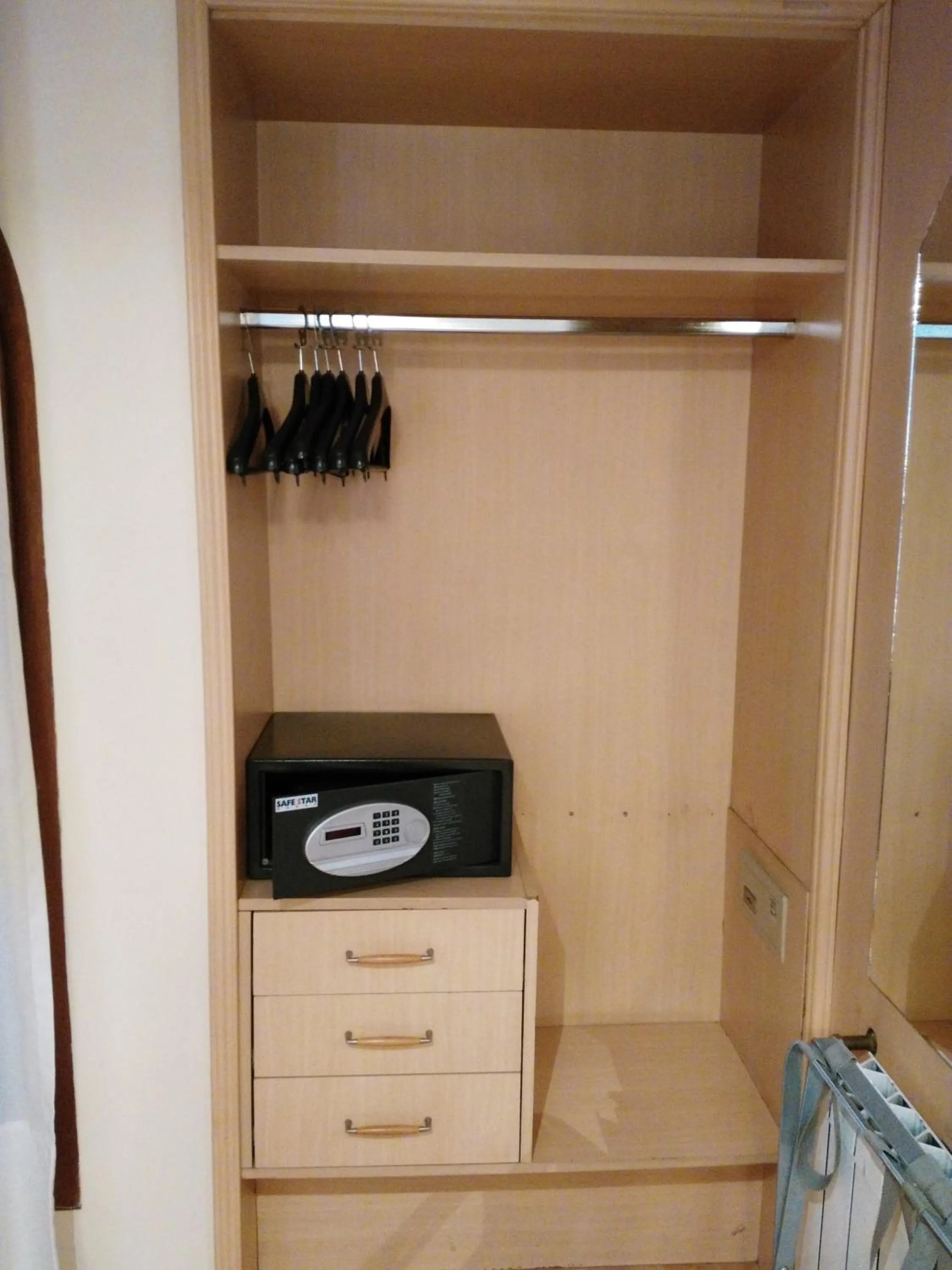 Bedroom in Hotel A&B Internacional