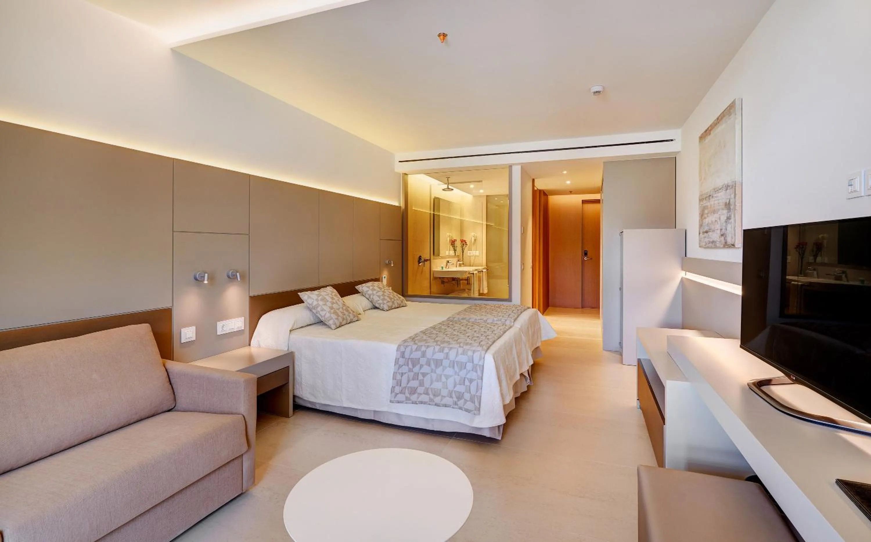 Bed in Hipotels Gran Playa de Palma