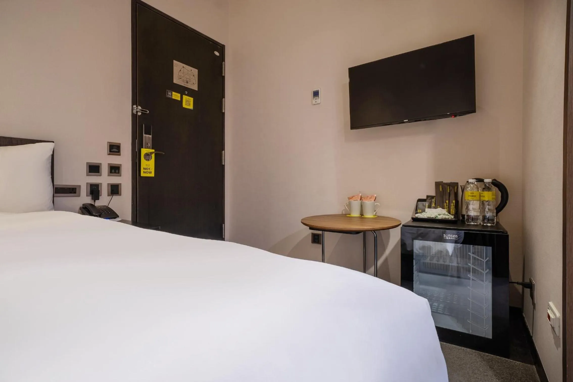 Coffee/tea facilities, Bed in CHECK inn Taipei Xinyi