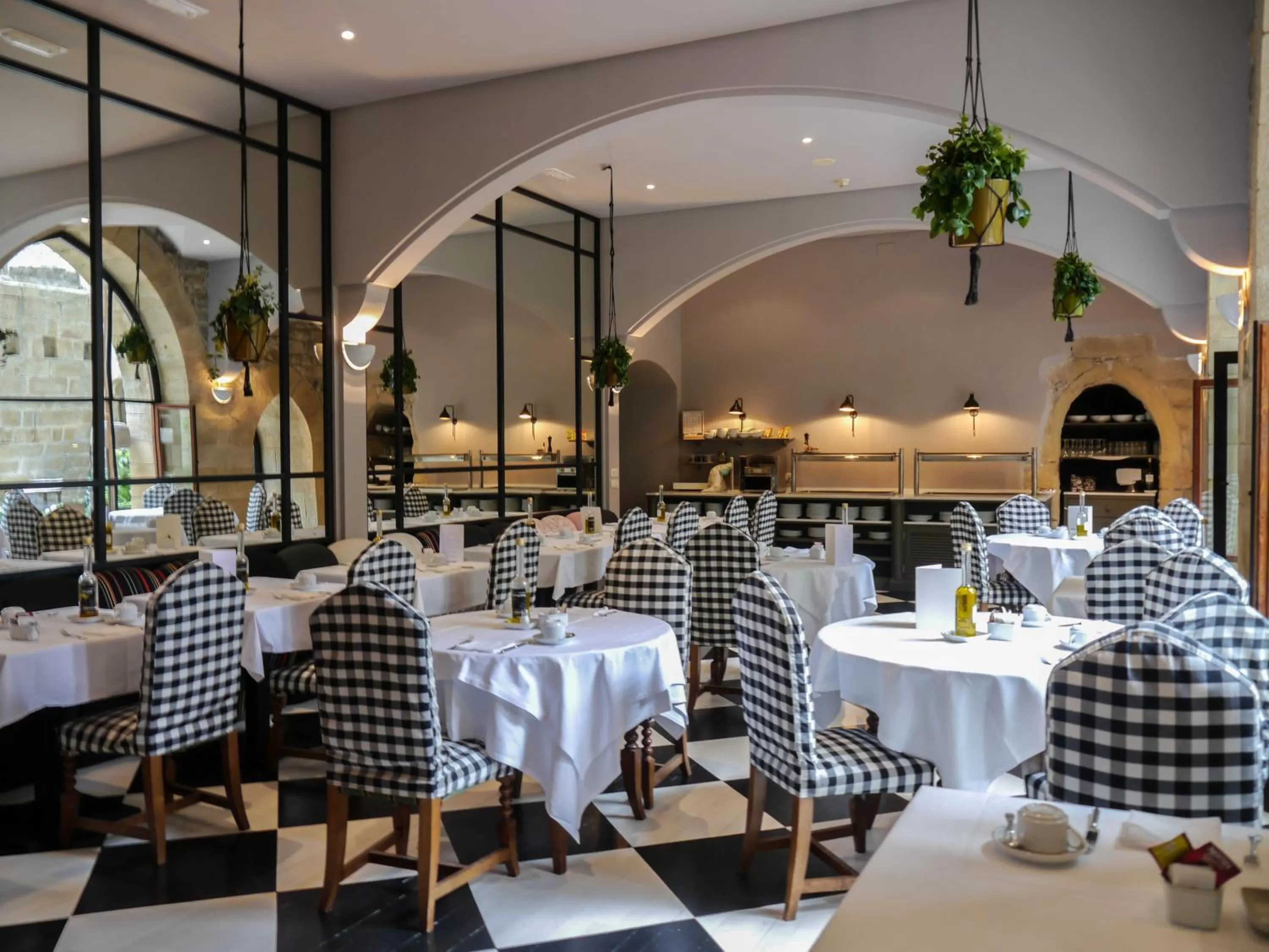 Restaurant/places to eat in Parador de Hondarribia