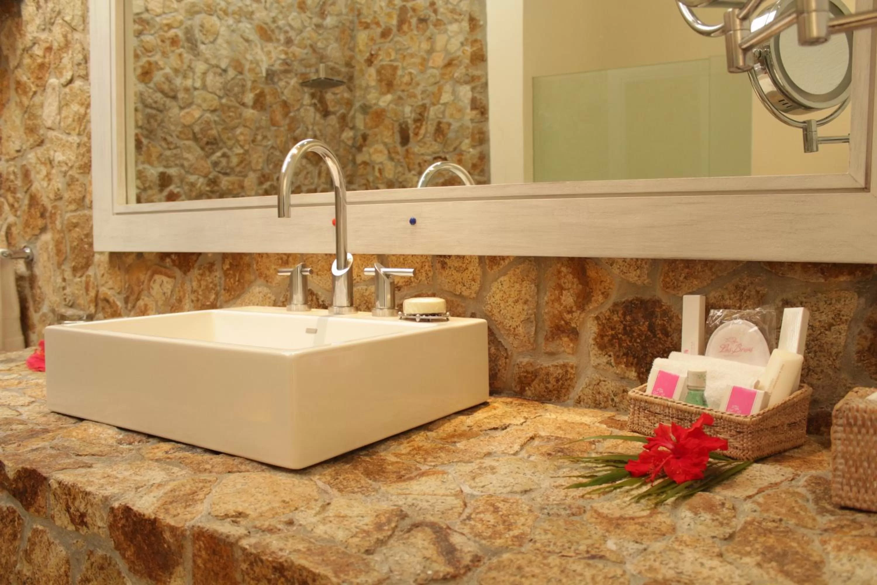 Shower in Las Brisas Acapulco