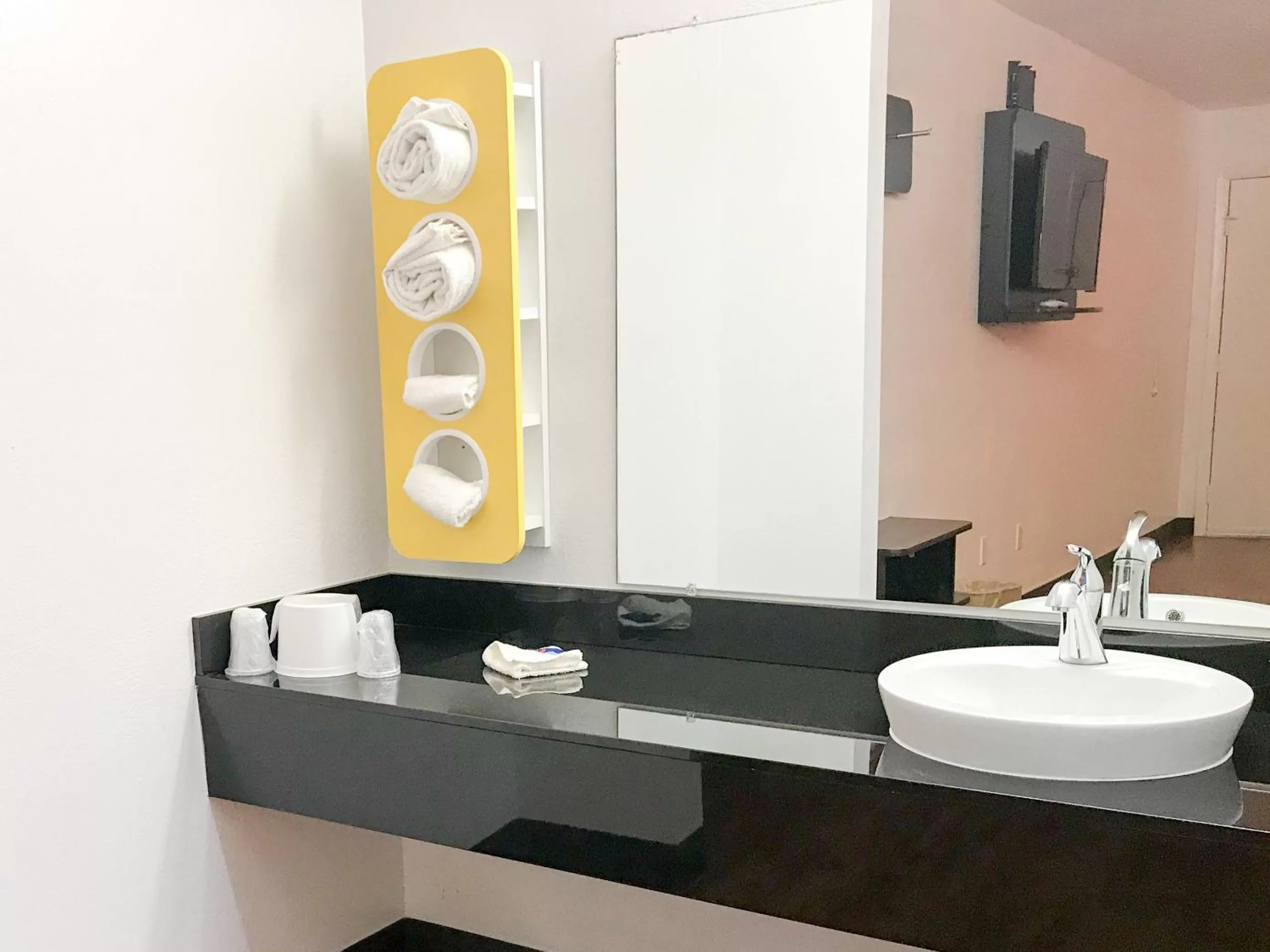 Bathroom in Motel 6-Bremen, GA