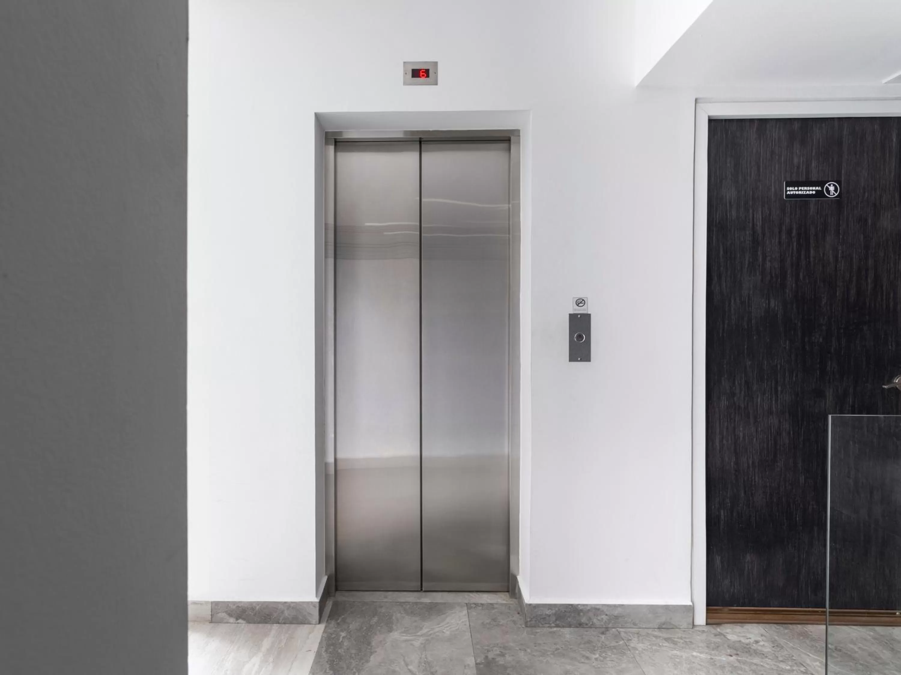 Area and facilities in Illusion Xpress I Attraction Hotel Deluxe