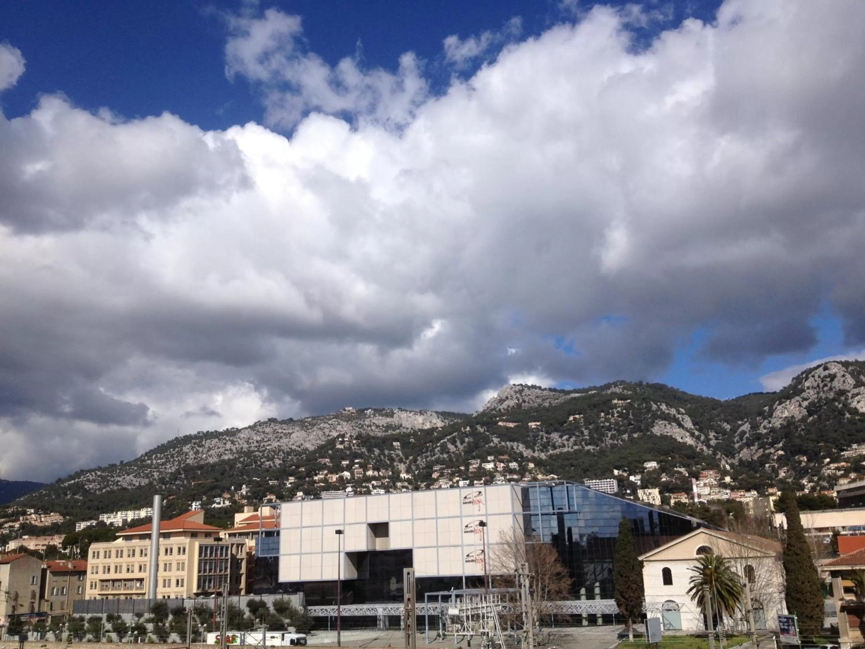 Area and facilities in Au Nouvel Hôtel