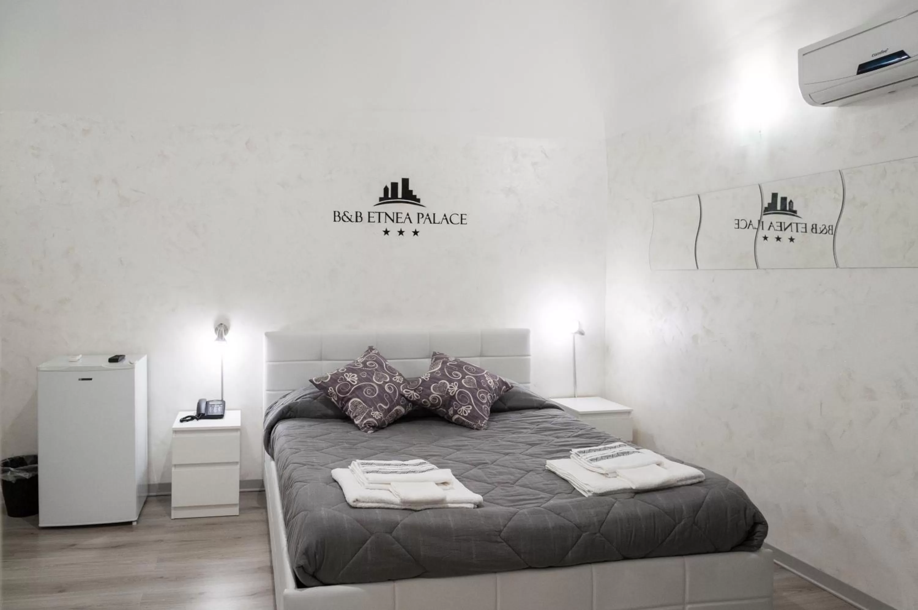 Photo of the whole room, Bed in B&B Etnea Palace