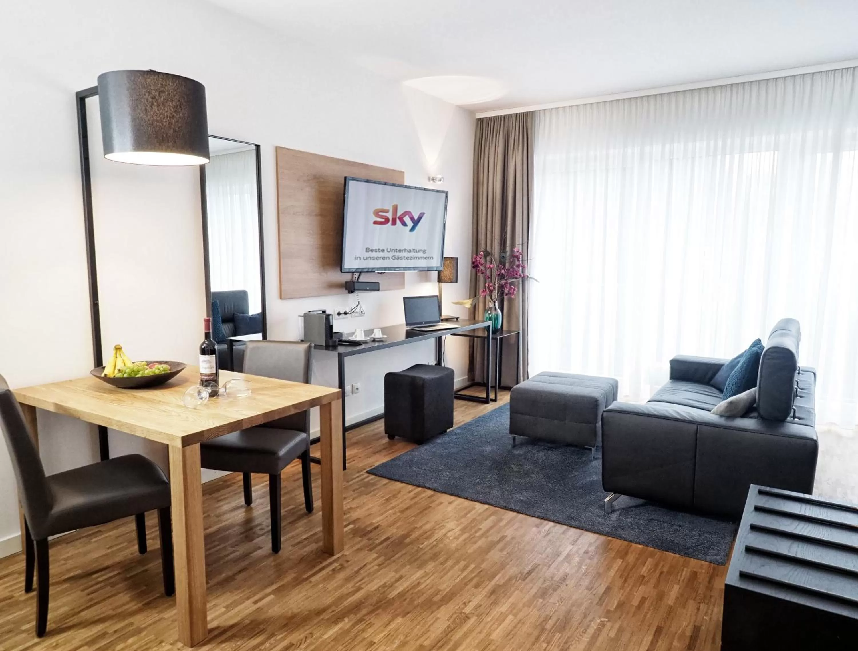 TV and multimedia in Apparthotel Rivers Passau
