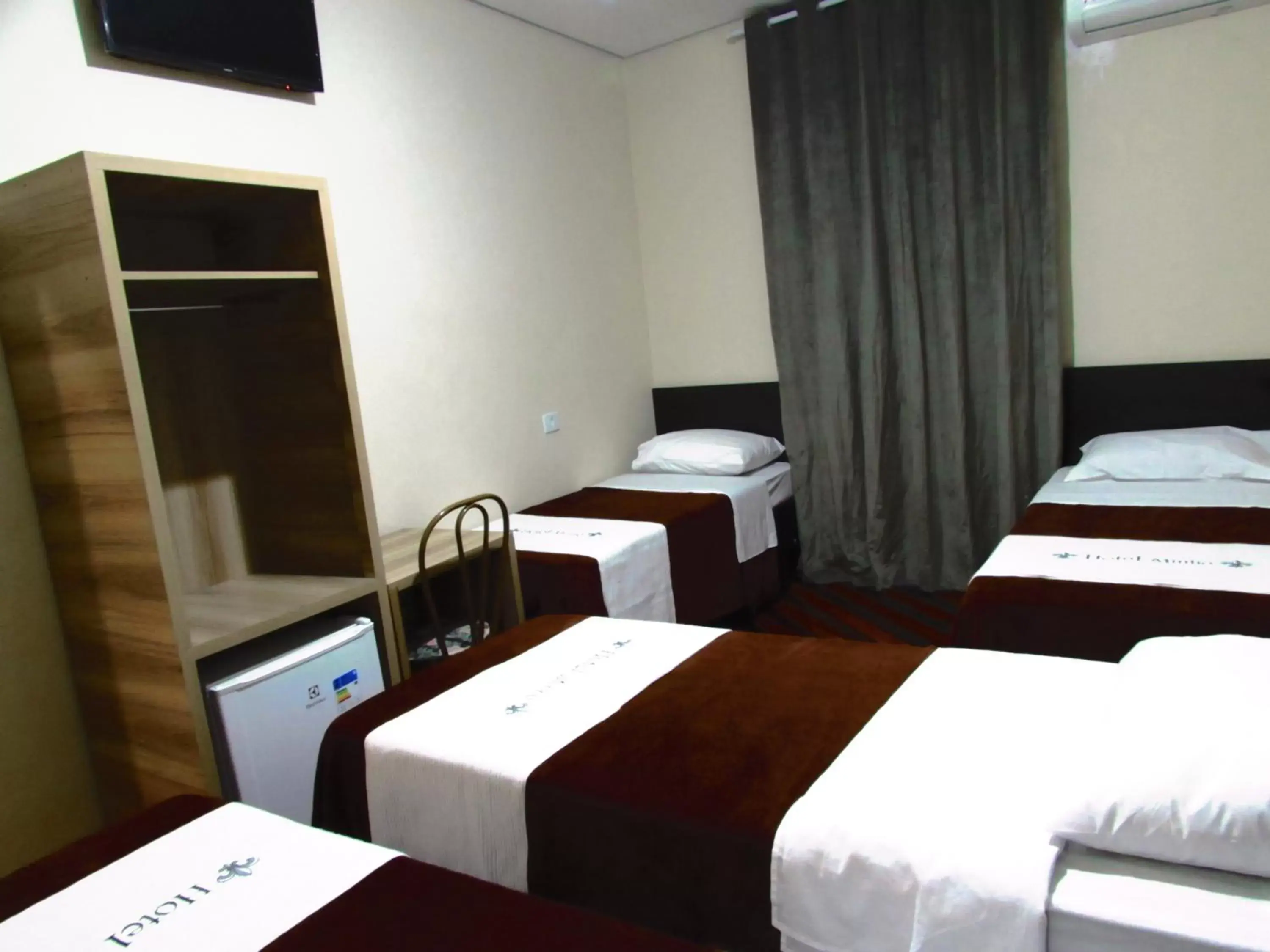 Standard Quadruple Room in Hotel Minho - Próximo a 25 de Março, Brás, Bom Retiro e Hospital Pérola Byington Standard Quadruple Room in Hotel Minho - Próximo a 25 de Março, Brás, Bom Retiro e Hospital Pérola Byington