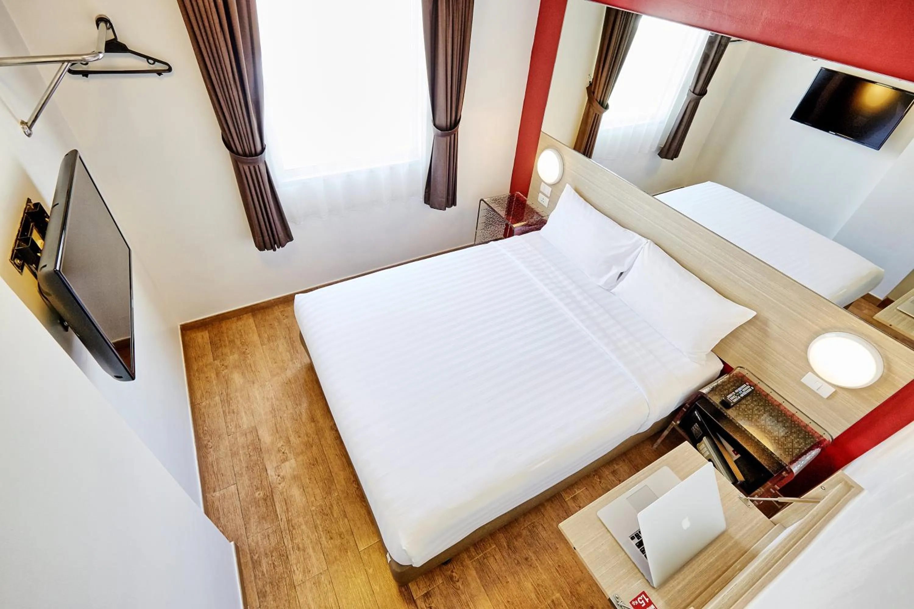 Bedroom, Bed in Red Planet Phuket Patong - SHA Extra Plus