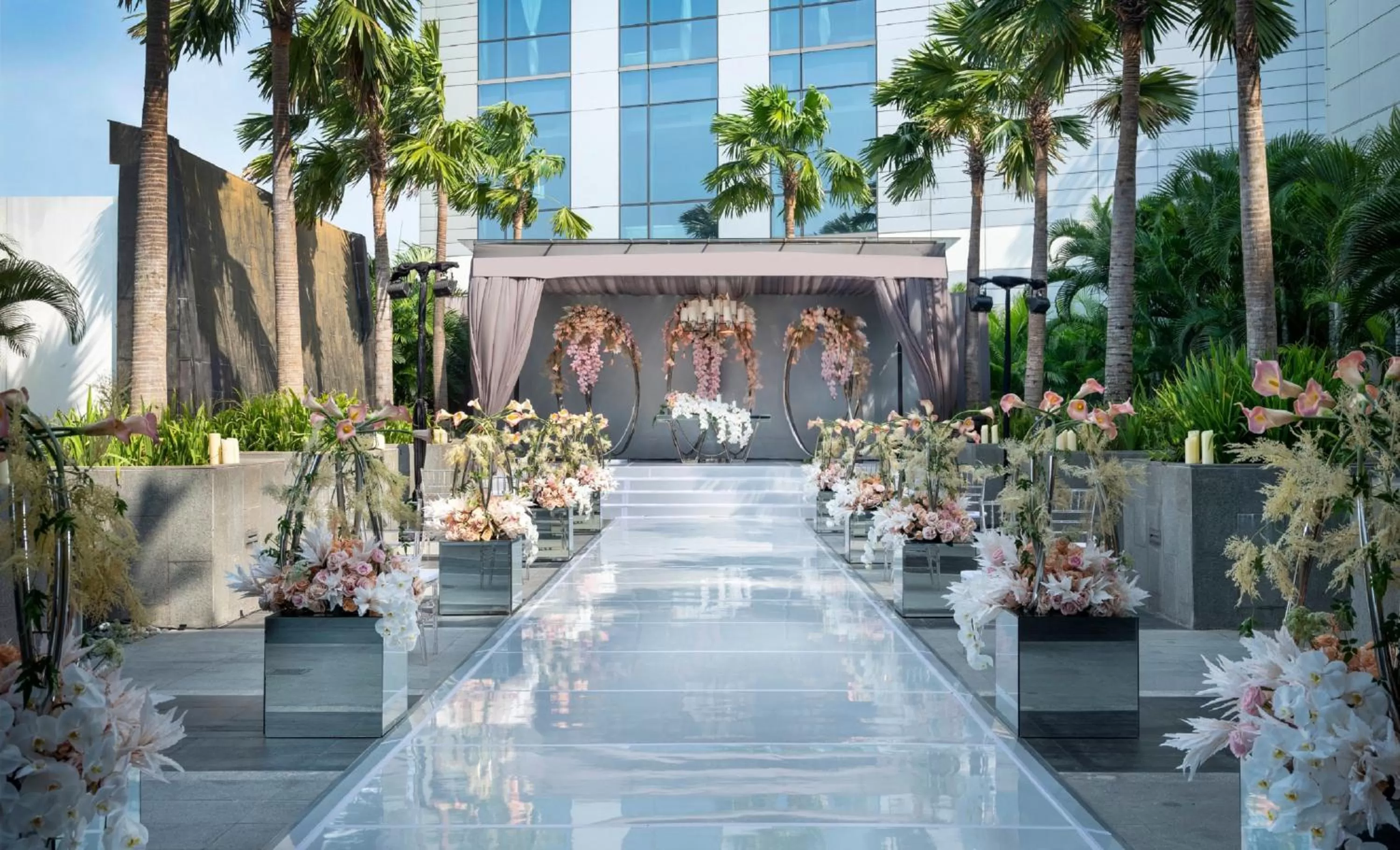 Meeting/conference room in InterContinental Hotels Jakarta Pondok Indah by IHG