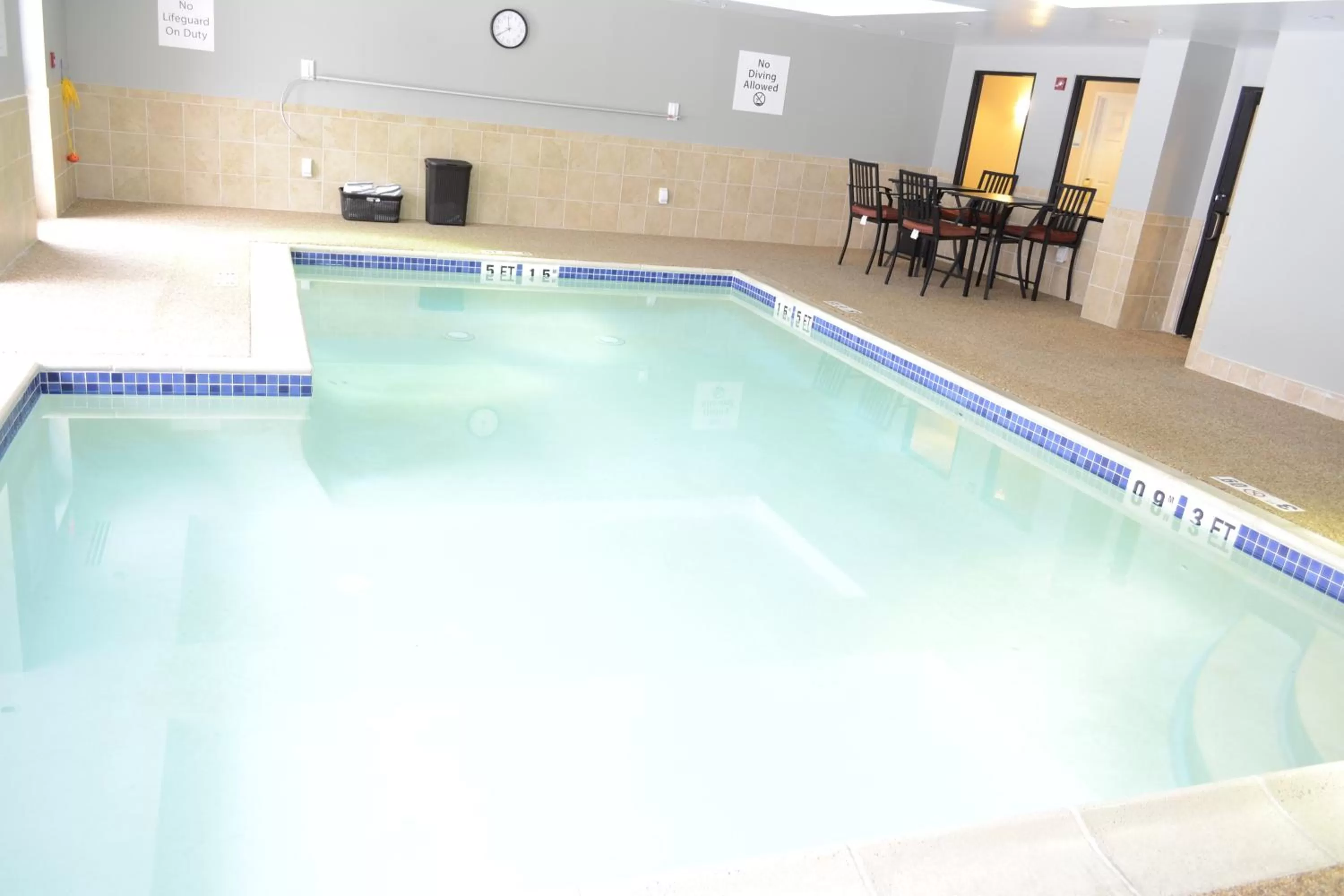 Swimming pool in Holiday Inn Express Hotels Biddeford by IHG