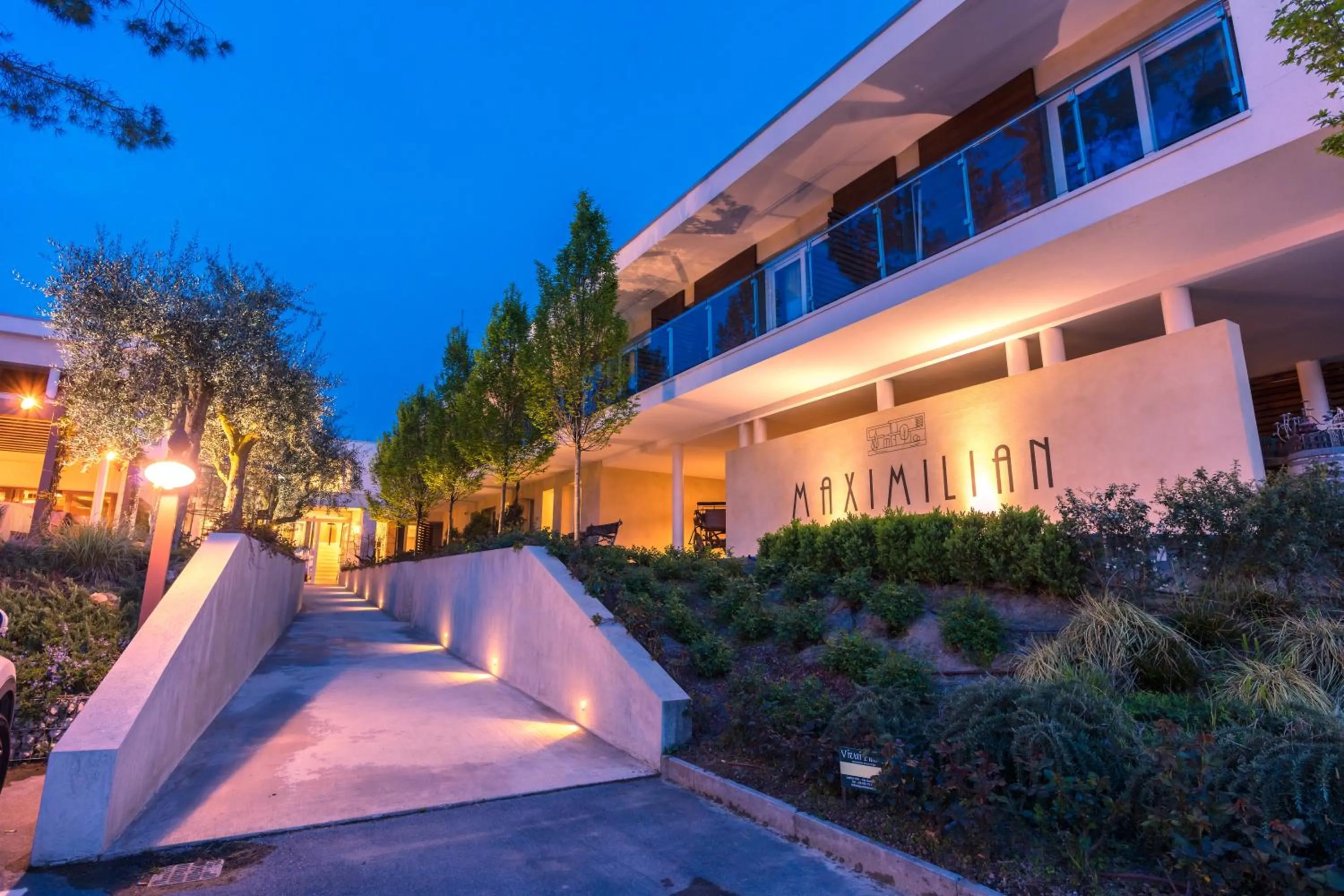 Property building in Hotel Maximilian