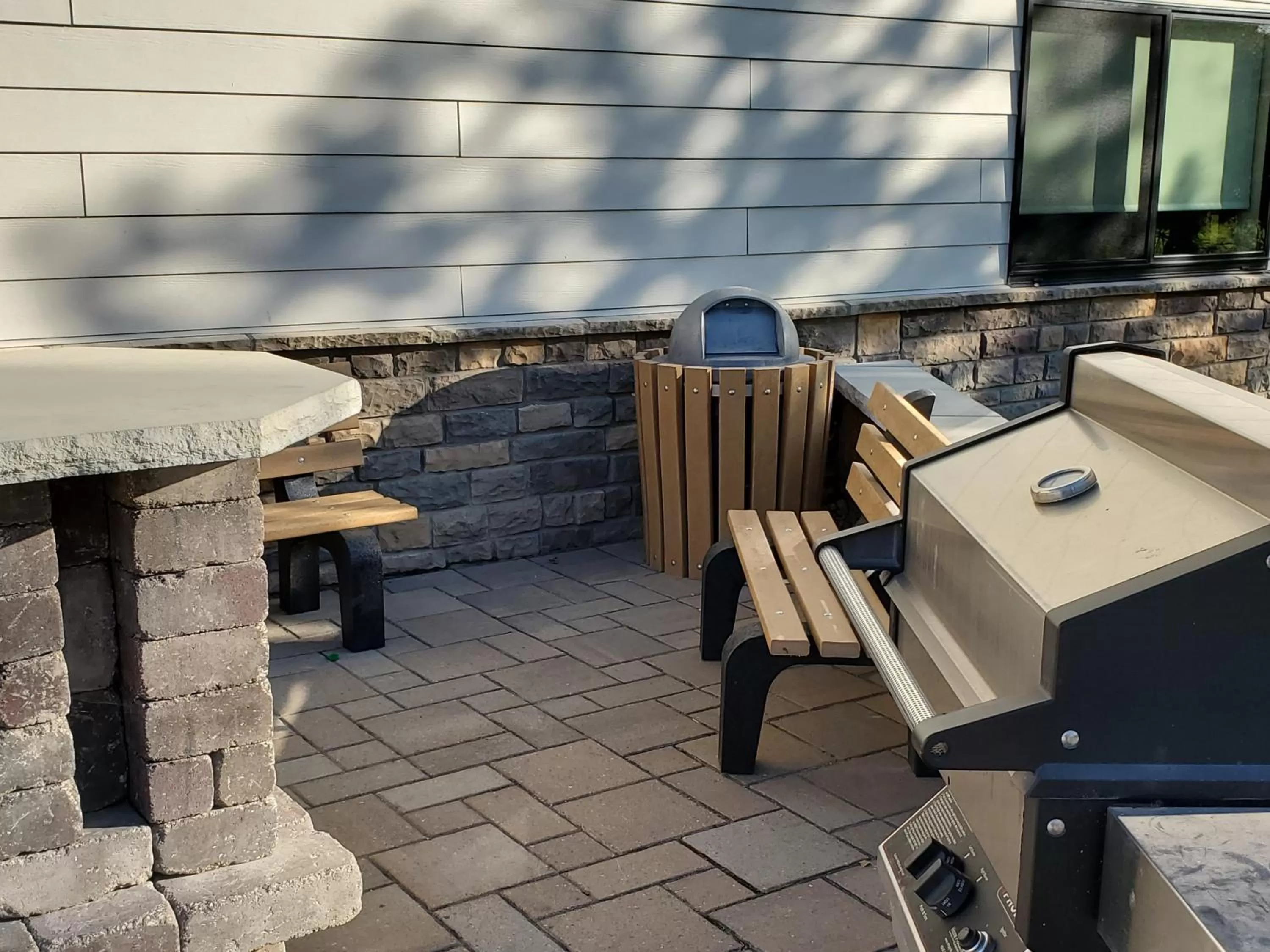Patio in Cobblestone Inn & Suites - Clarion