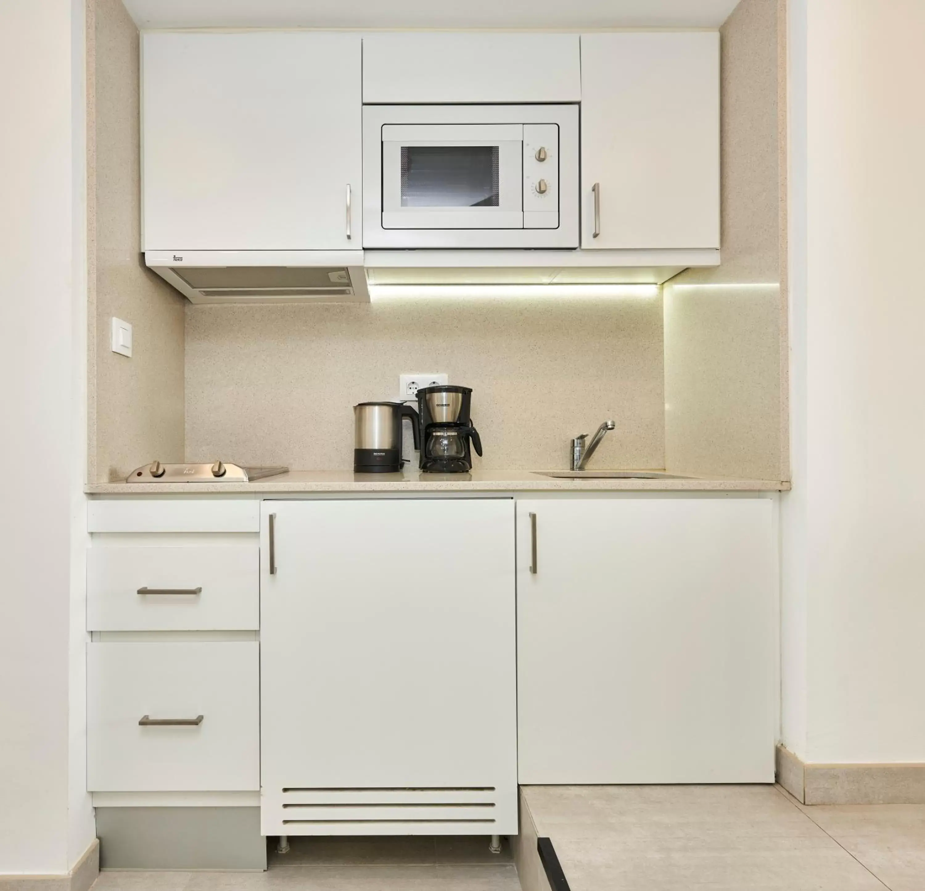 Studio (2 Adults) in Hoposa Hotel & Apartaments VillaConcha Studio (2 Adults) in Hoposa Hotel & Apartaments VillaConcha