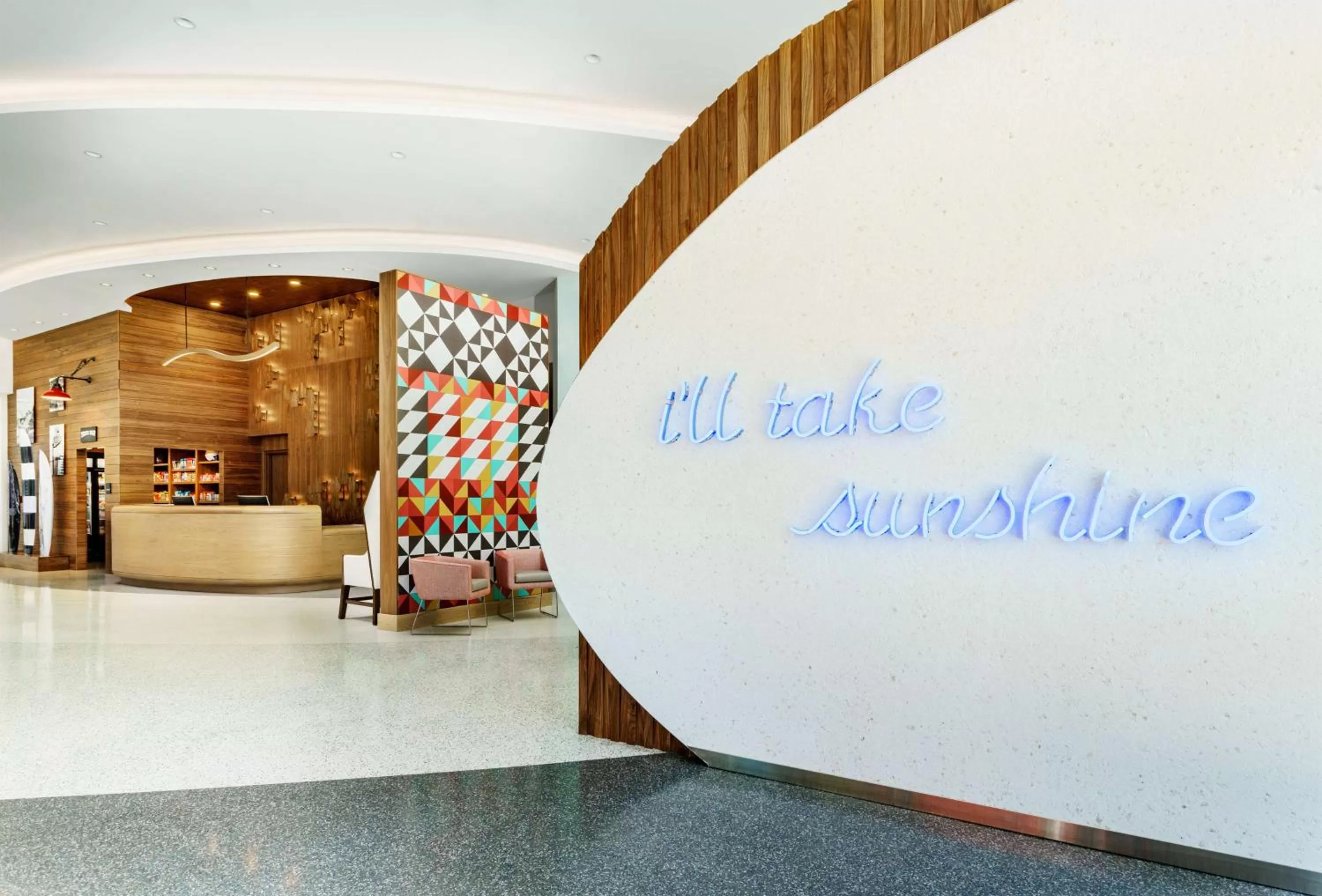 Lobby or reception in Hampton Inn & Suites Santa Monica