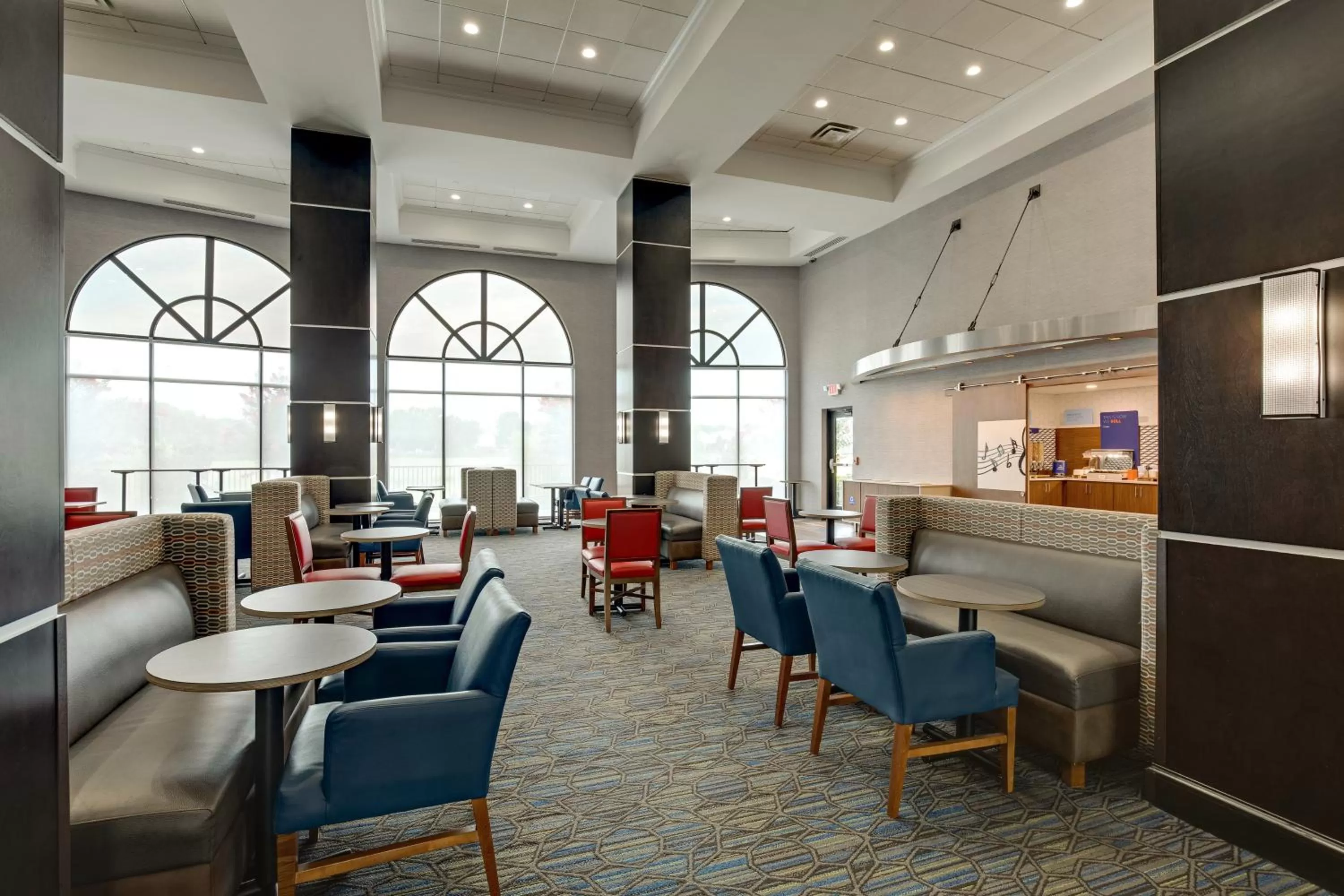 Breakfast in Holiday Inn Express Nashville-Opryland by IHG