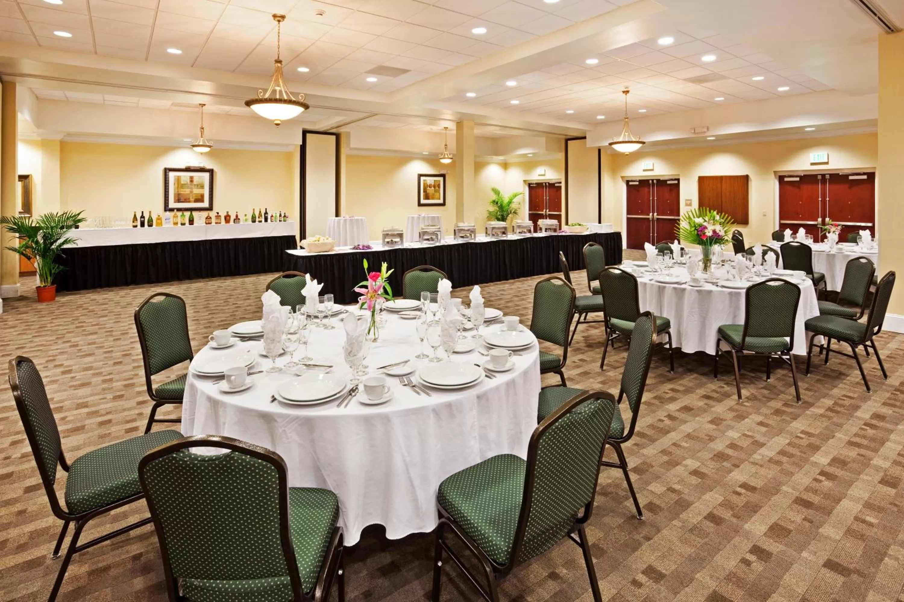 Meeting/conference room in Holiday Inn Hotel & Suites Beaufort at Highway 21 by IHG