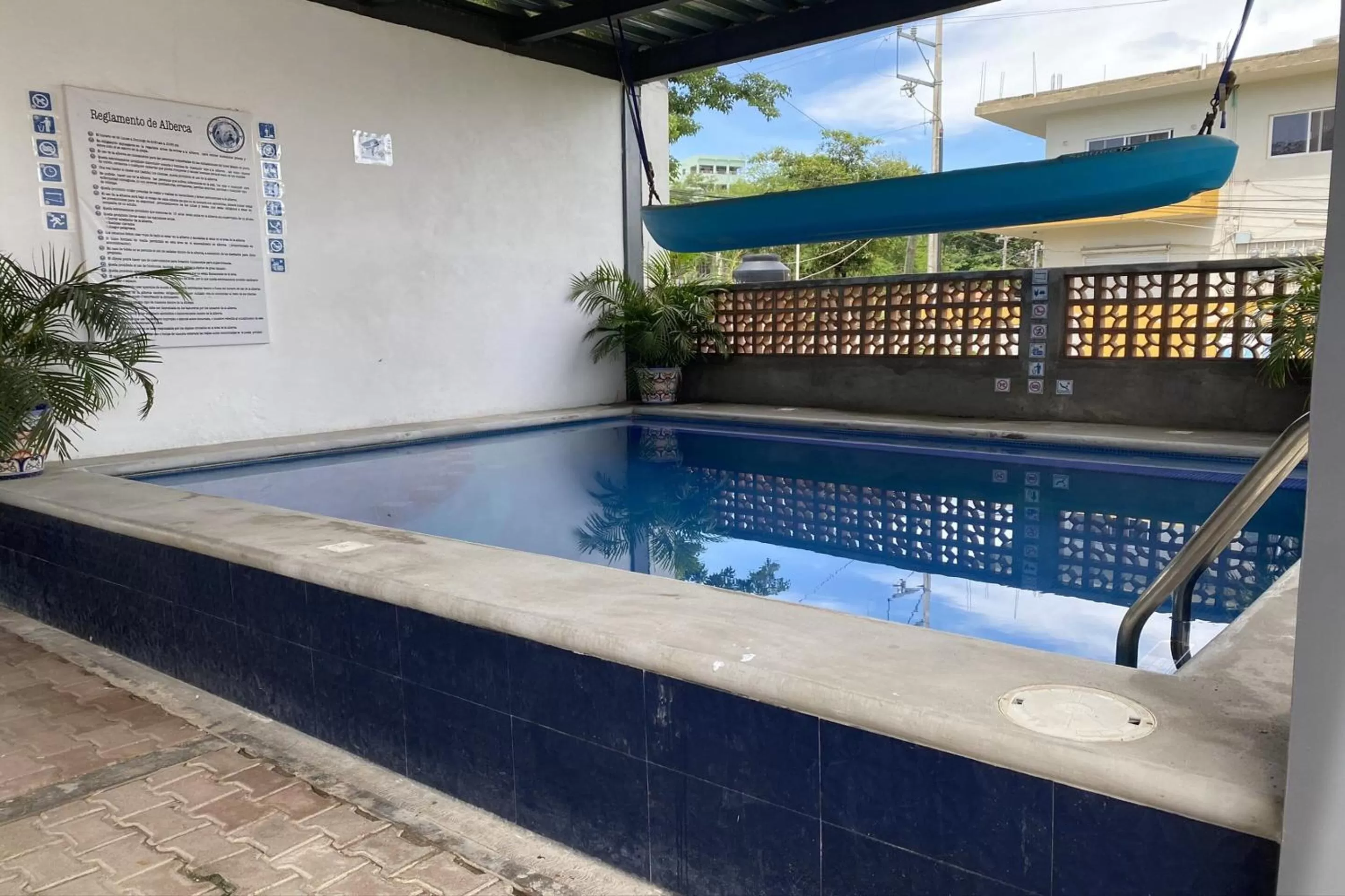 Swimming pool in Hotel Samanu