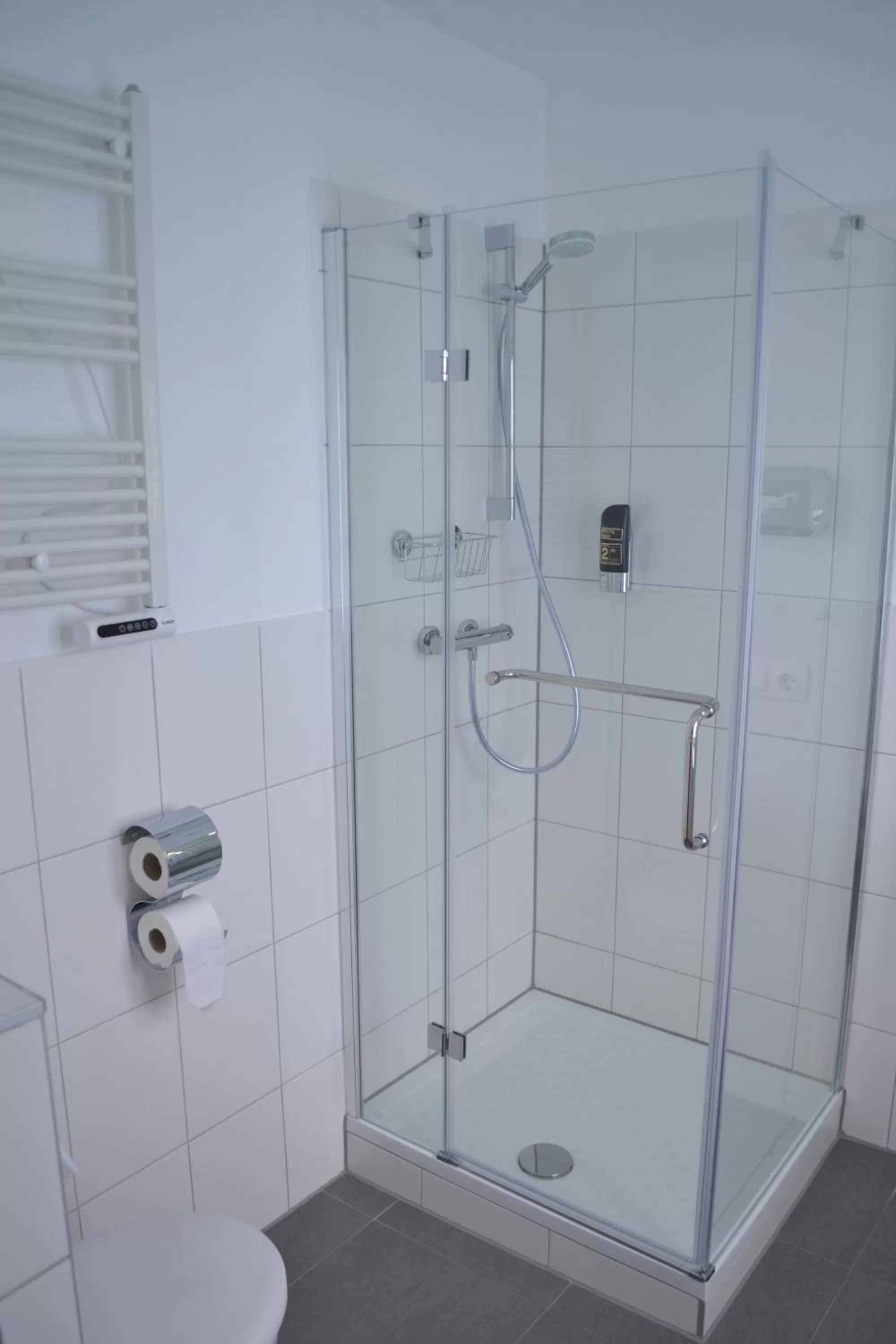 Shower in Platia - rooms