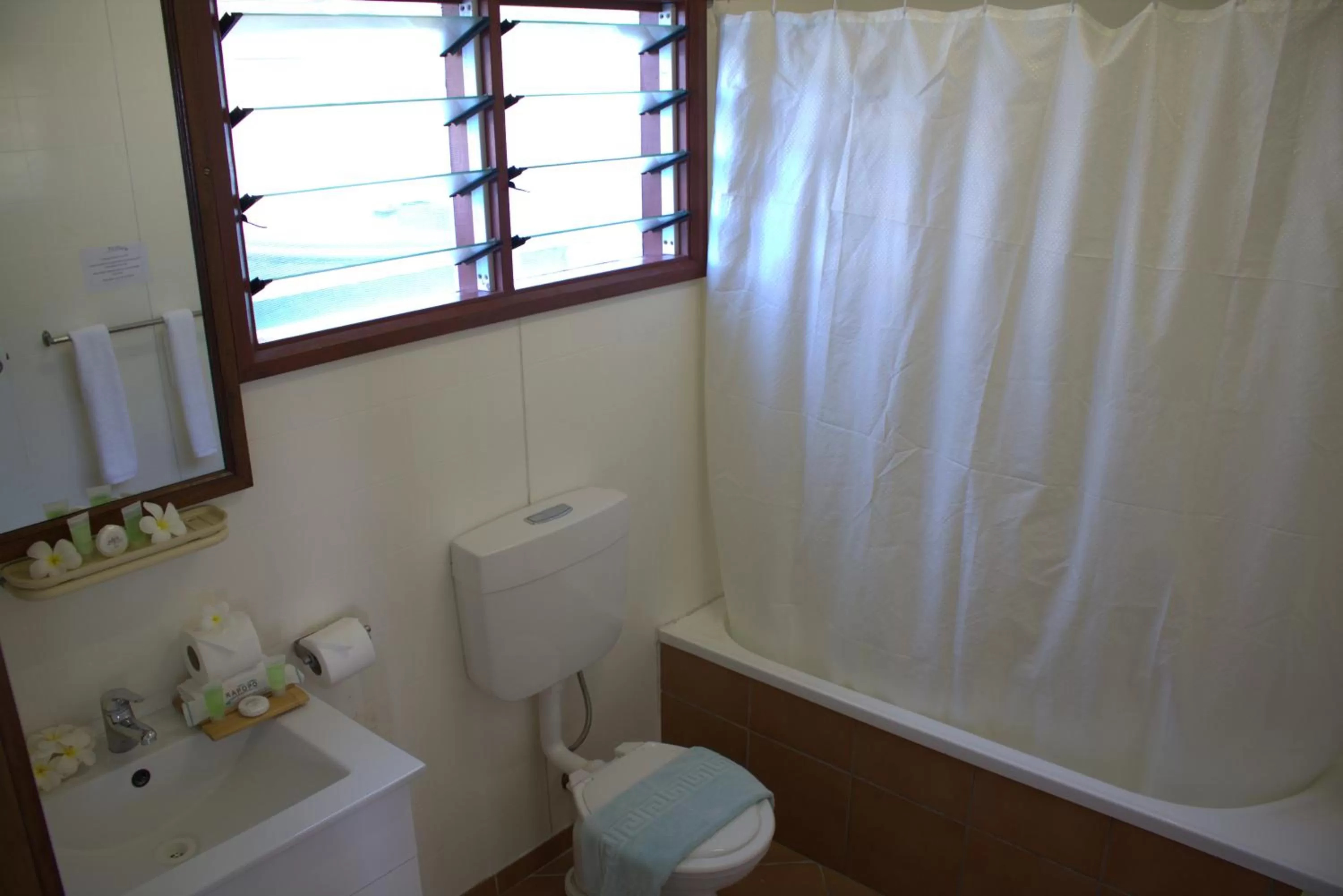 Toilet in Rapopo Plantation Resort