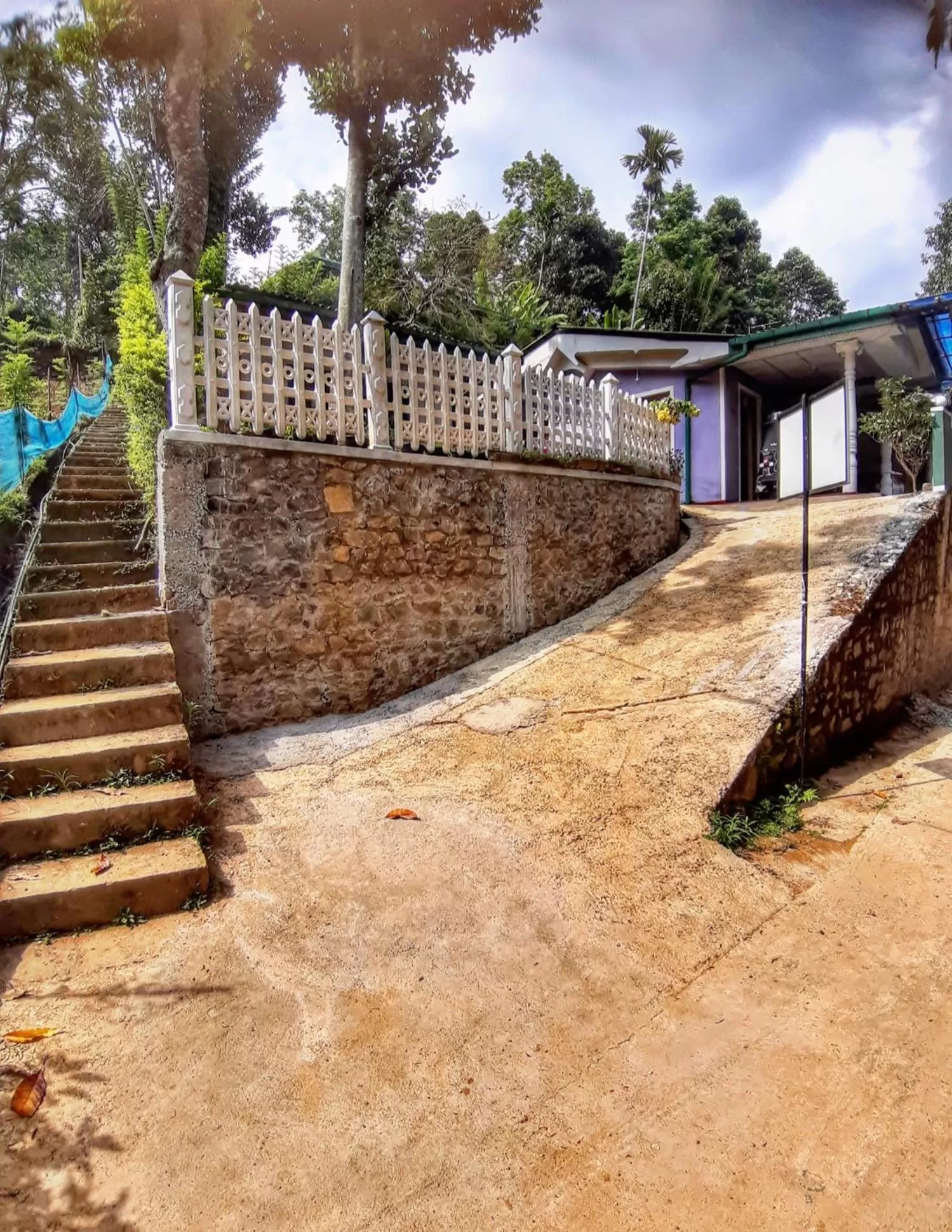 Decorative detail in Cozy Homestay Waterfall Road Ella