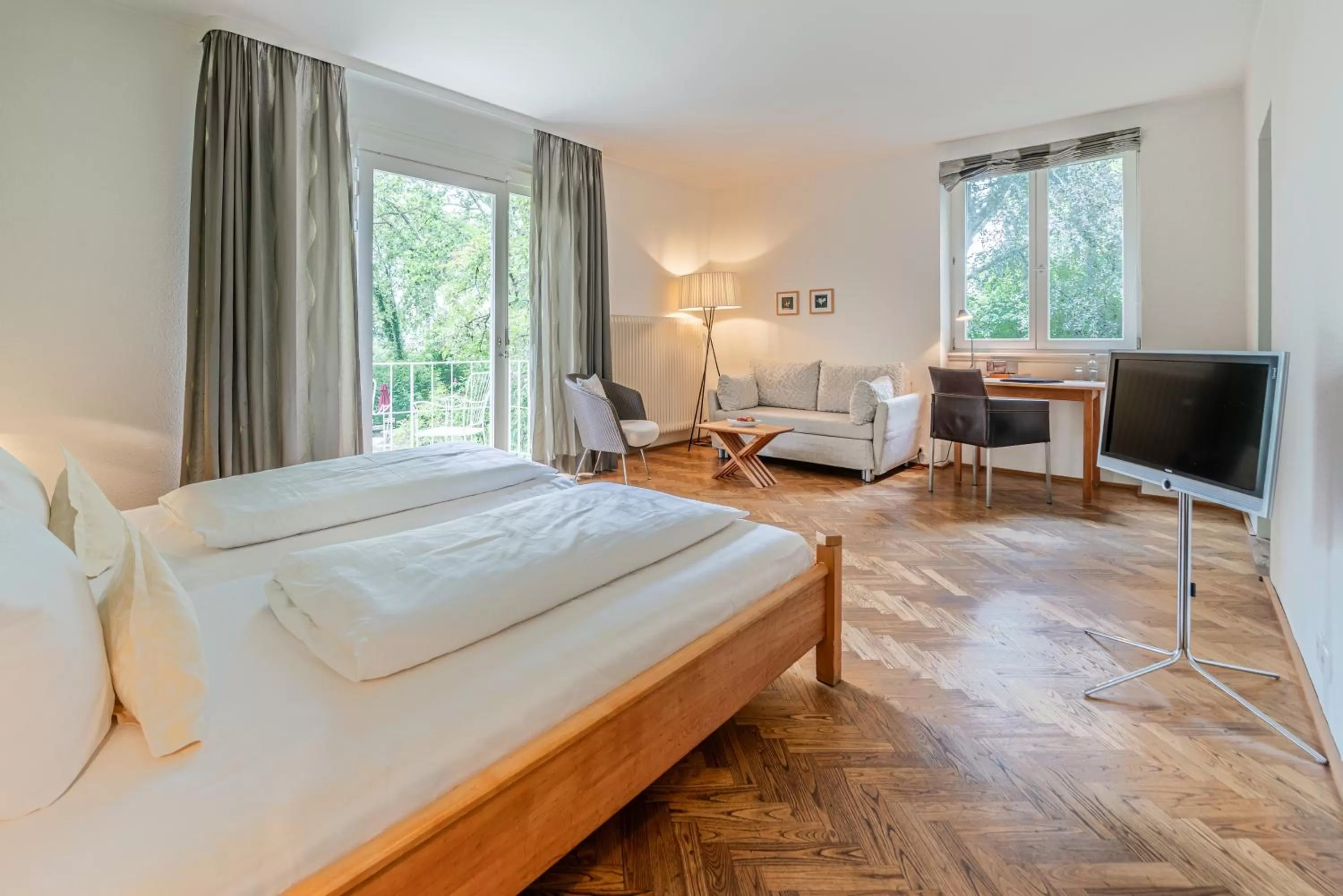 Photo of the whole room, Bed in Genusshotel Alte Post