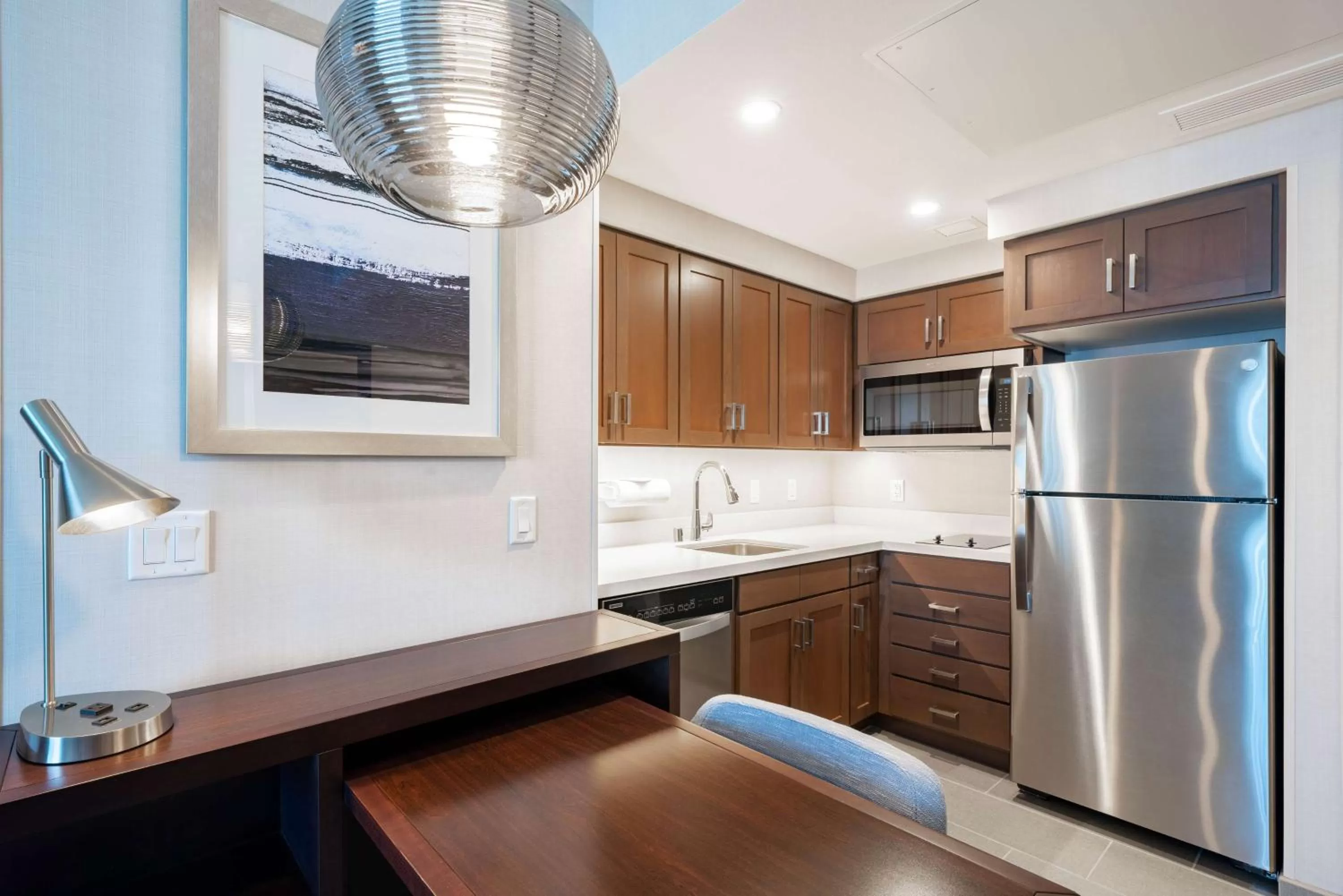 Kitchen or kitchenette in Homewood Suites By Hilton Sunnyvale-Silicon Valley, Ca