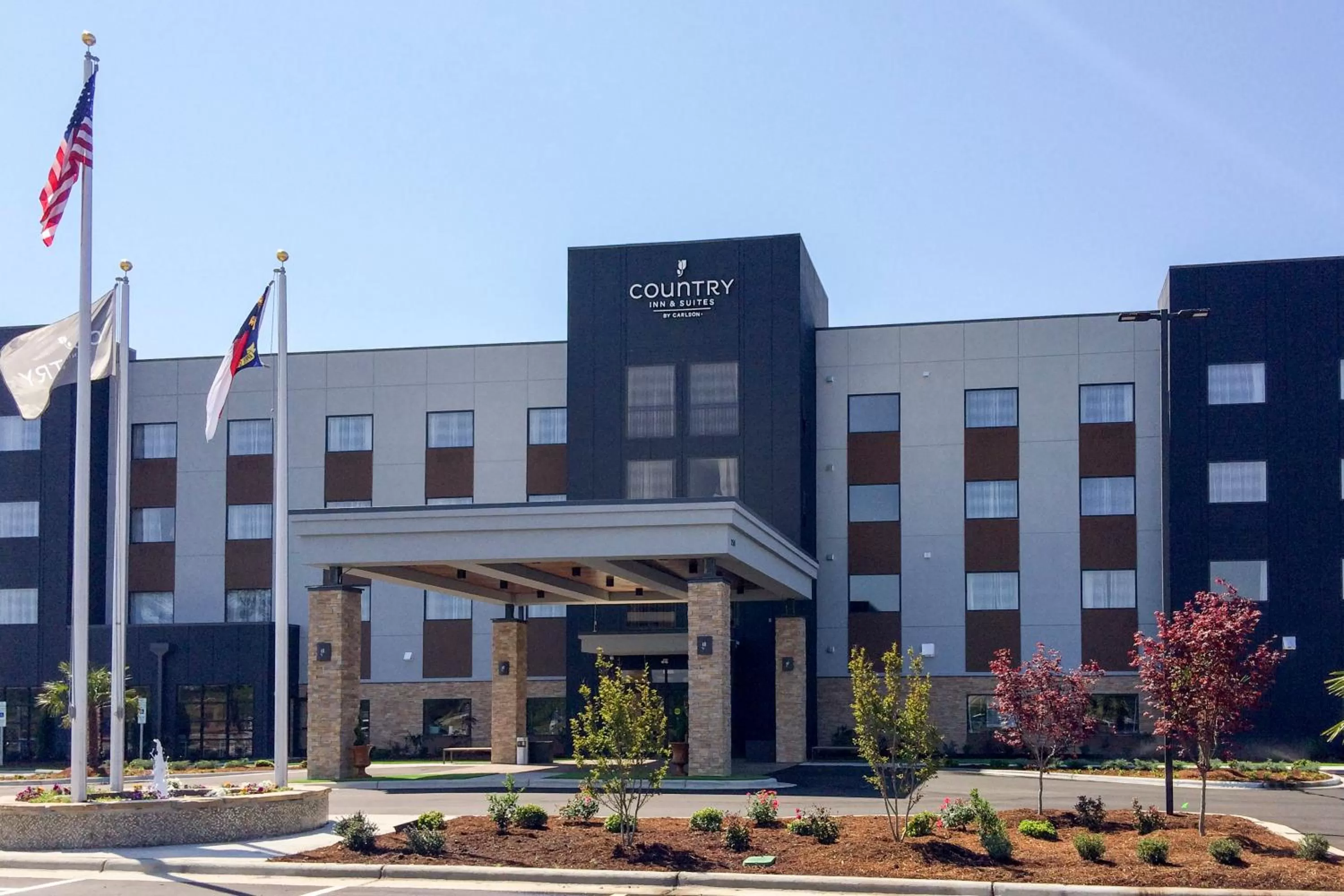 Facade/entrance in Country Inn & Suites by Radisson, Smithfield-Selma, NC