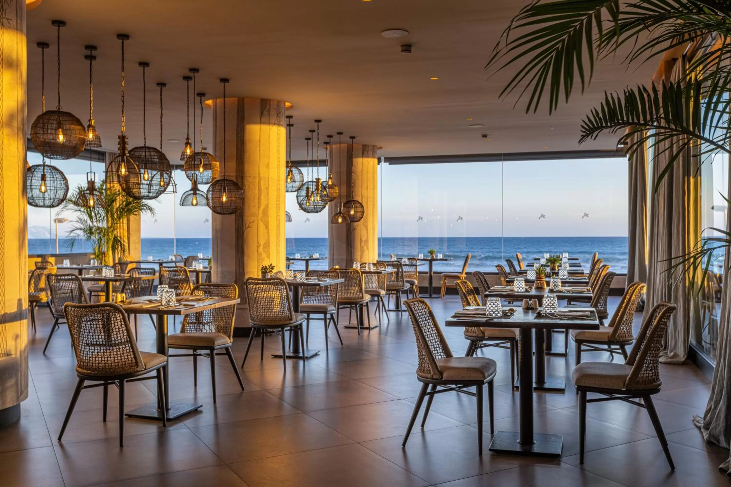 Restaurant/places to eat in Hotel Faro, a Lopesan Collection Hotel - Adults Only