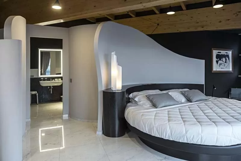 Photo of the whole room, Bed in Borgo San Barbato Resort Spa & Golf