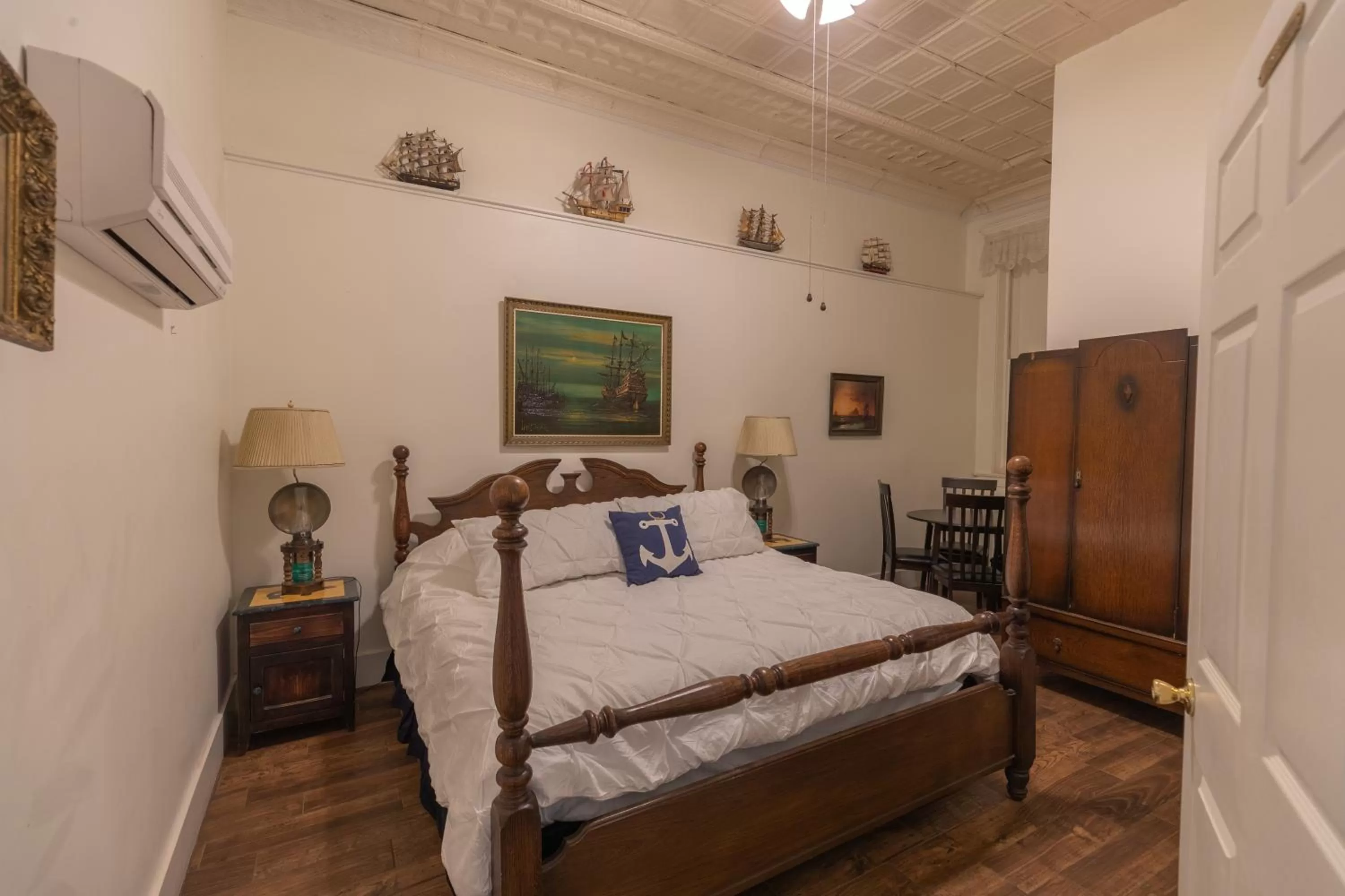 Bed in Bisbee Grand Hotel