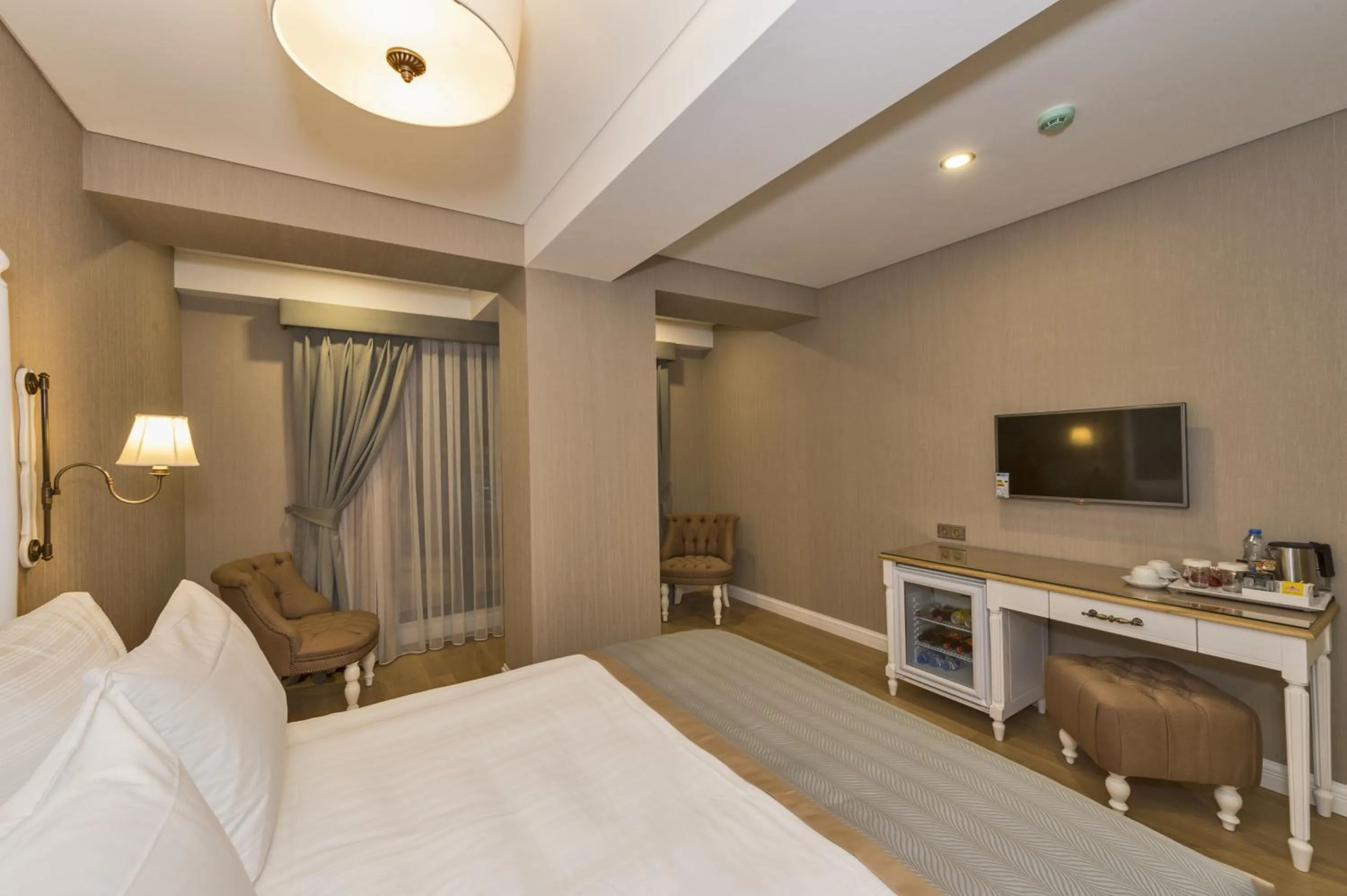 Decorative detail, Bed in Hanna Hotel