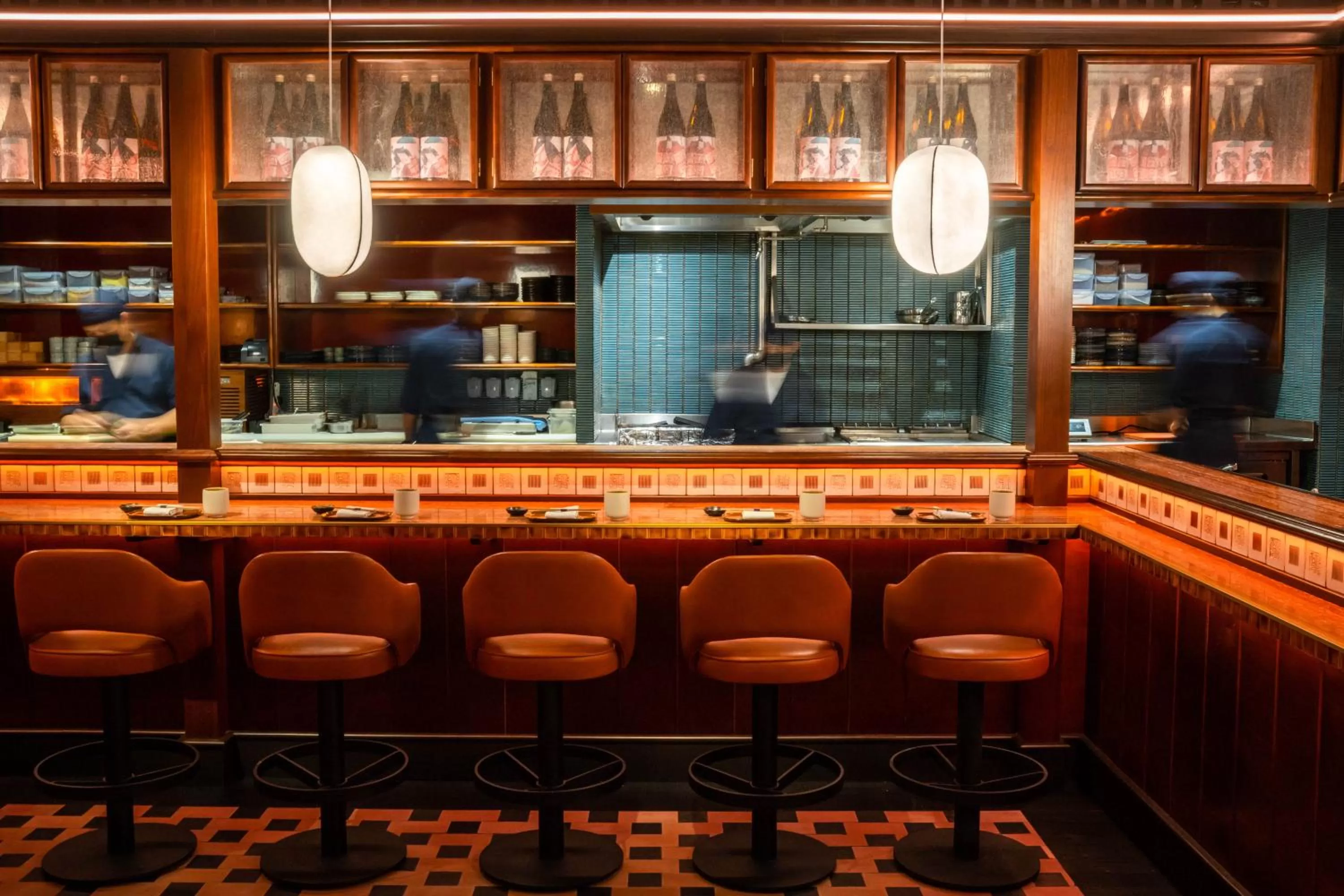 Restaurant/places to eat, Lounge/Bar in Jumeirah Emirates Towers