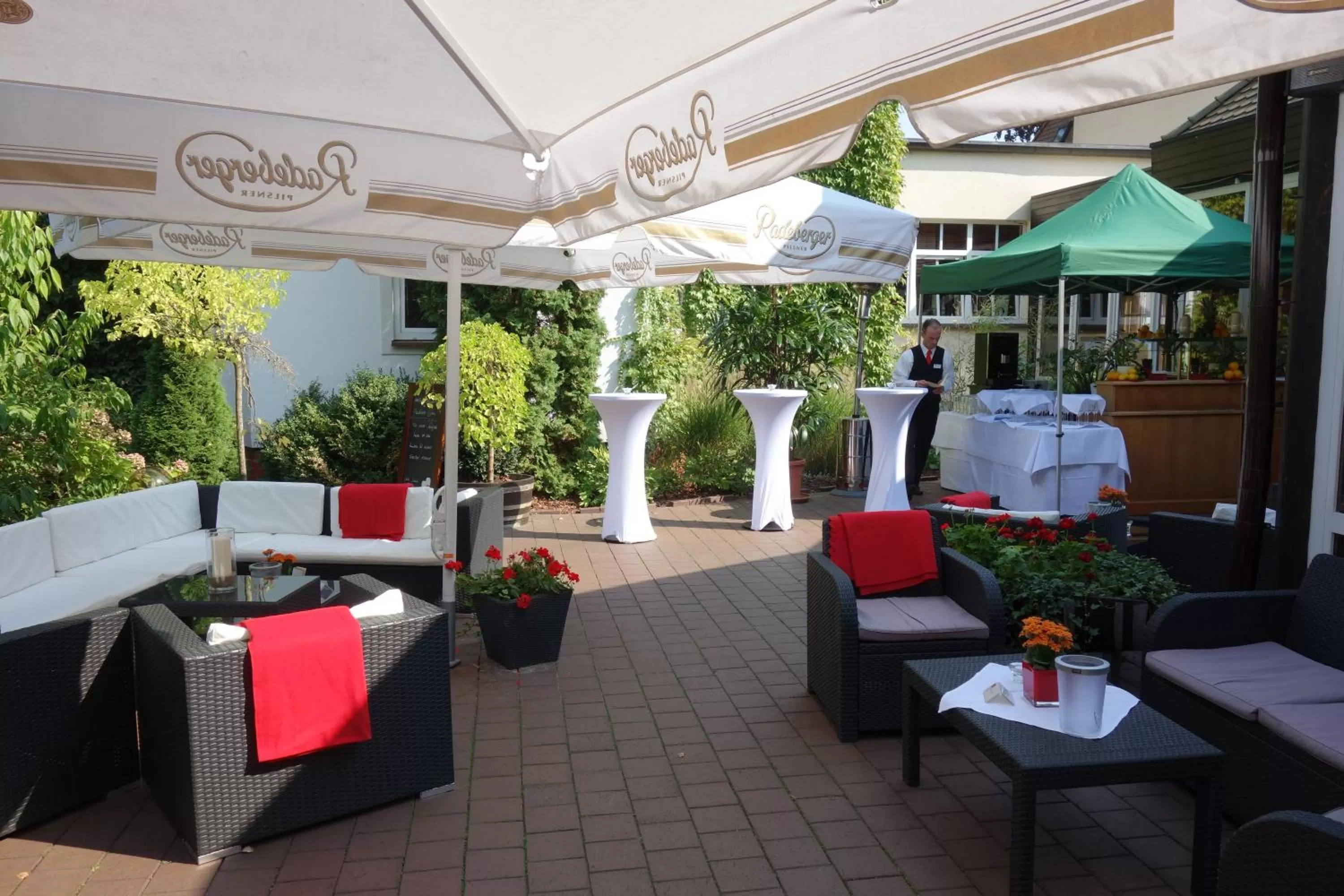 Restaurant/places to eat in Parkhotel Diani