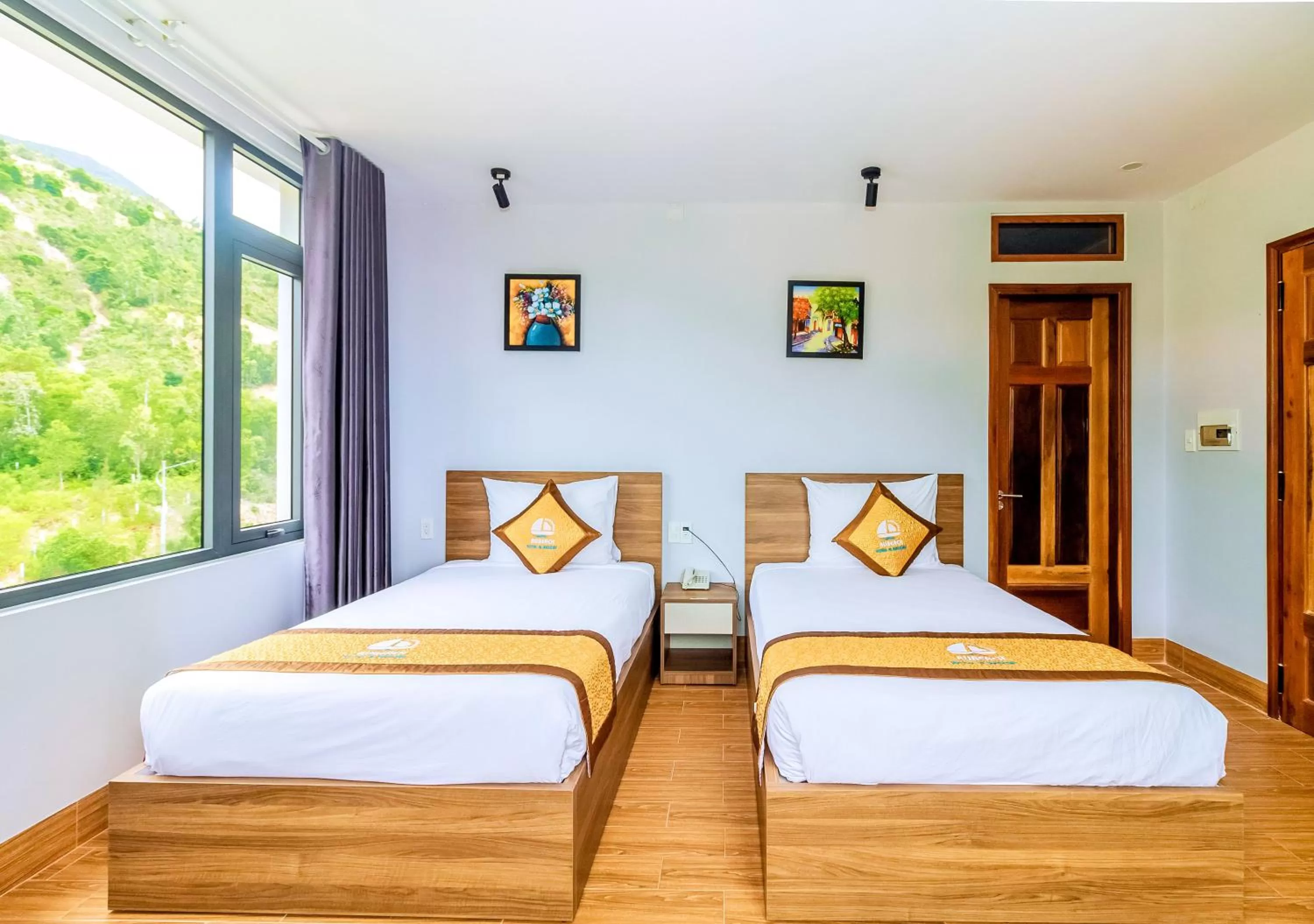 Bed in RUBEACH HOTEL & REROST