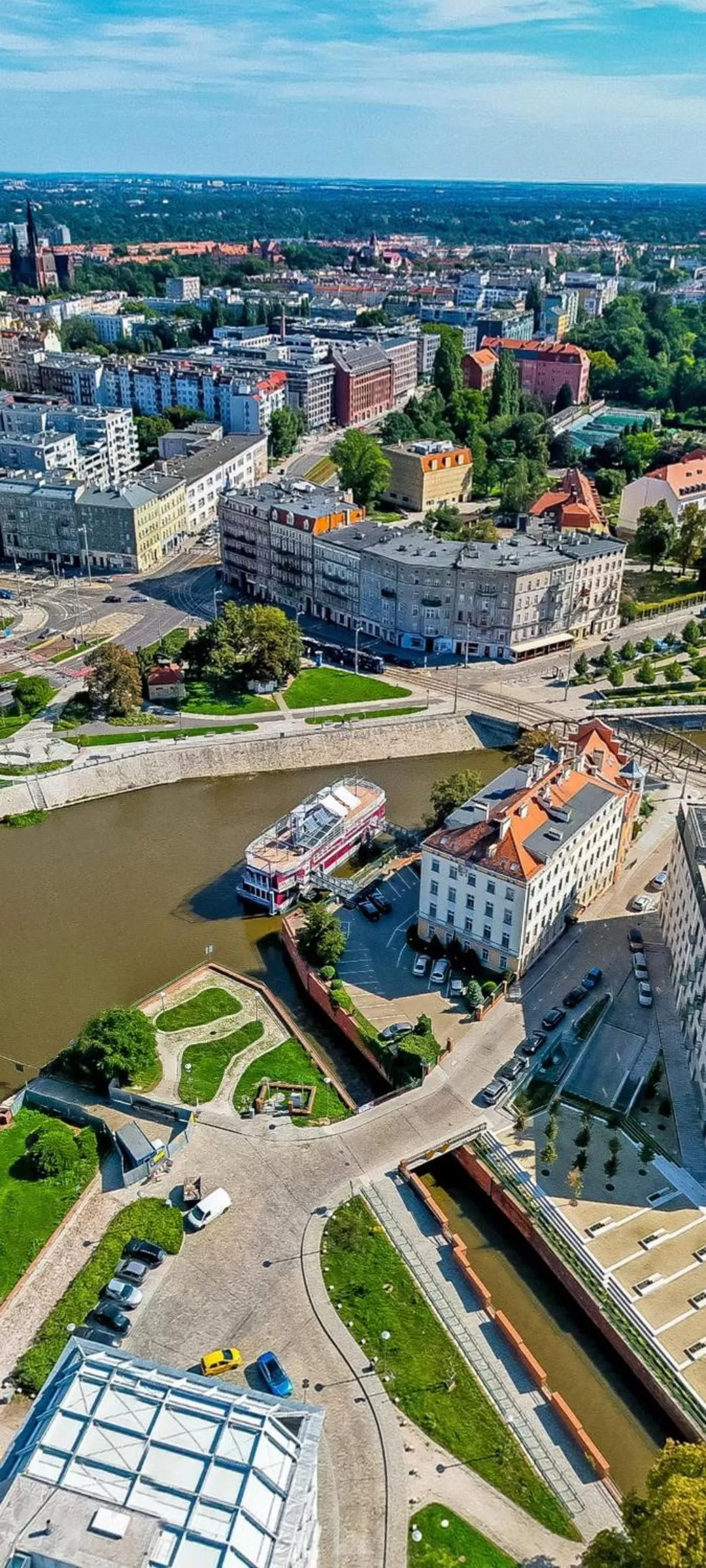 Property building in Great Polonia Wrocław Tumski