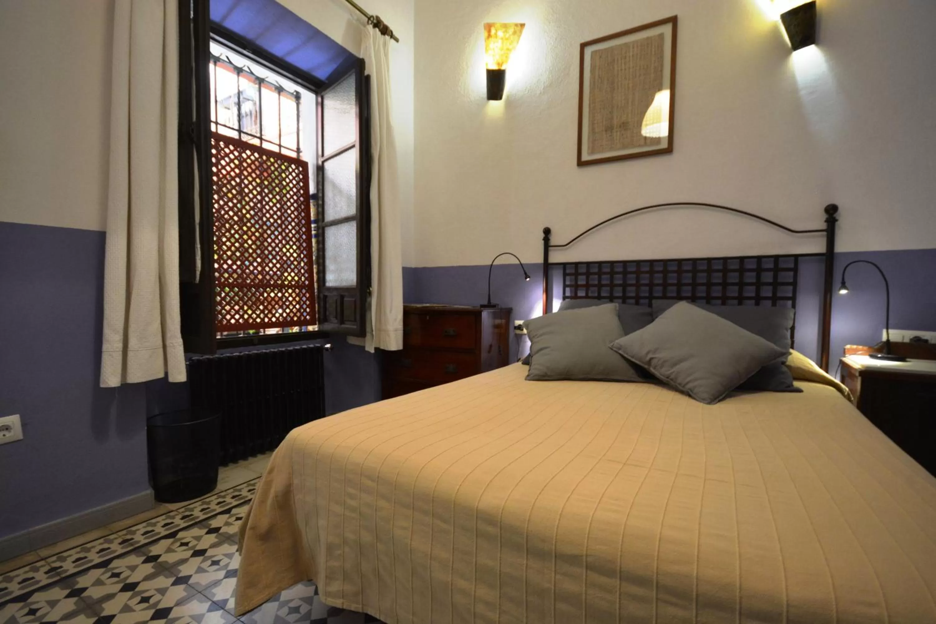 Bed in Hotel Casa de los Azulejos