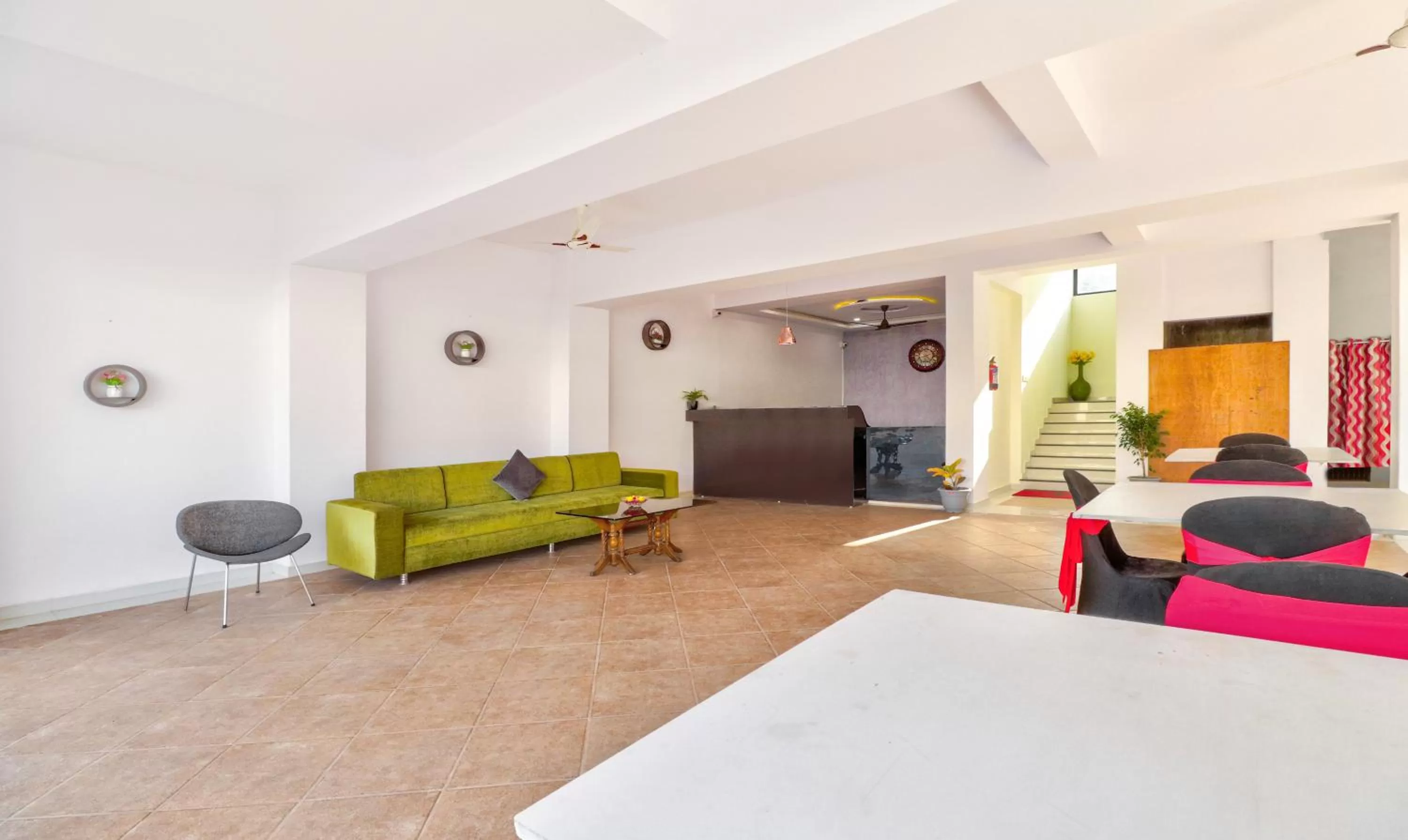 Lobby or reception in Itsy Hotels Carnival Inn