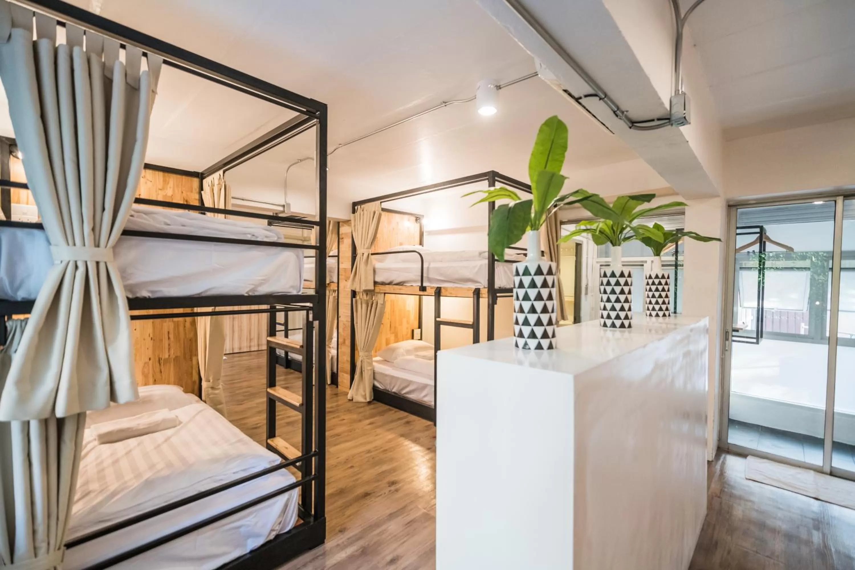 Bed in Your Space Hotel Prasingh