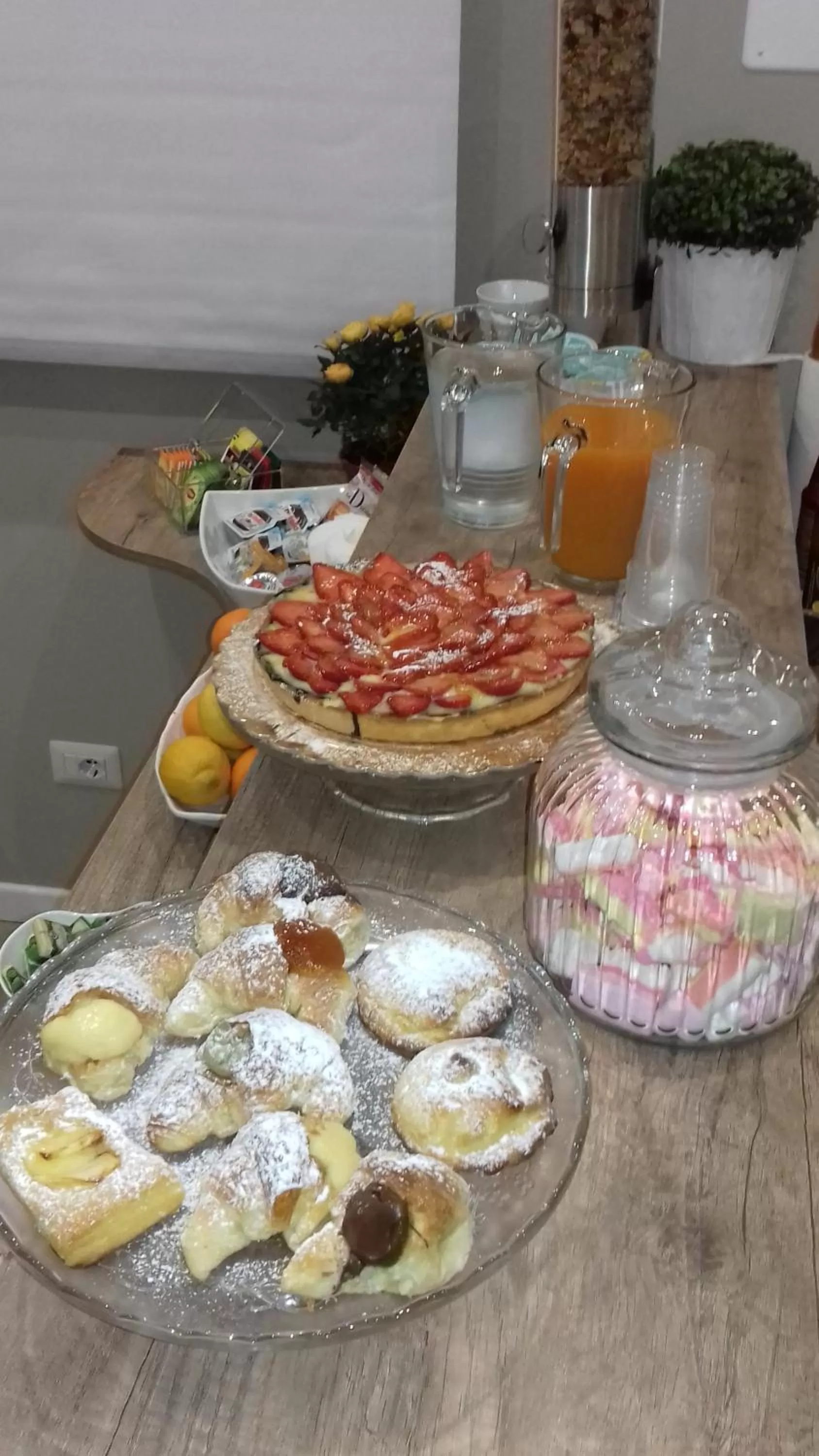 Buffet breakfast, Food in Due Passi Suite