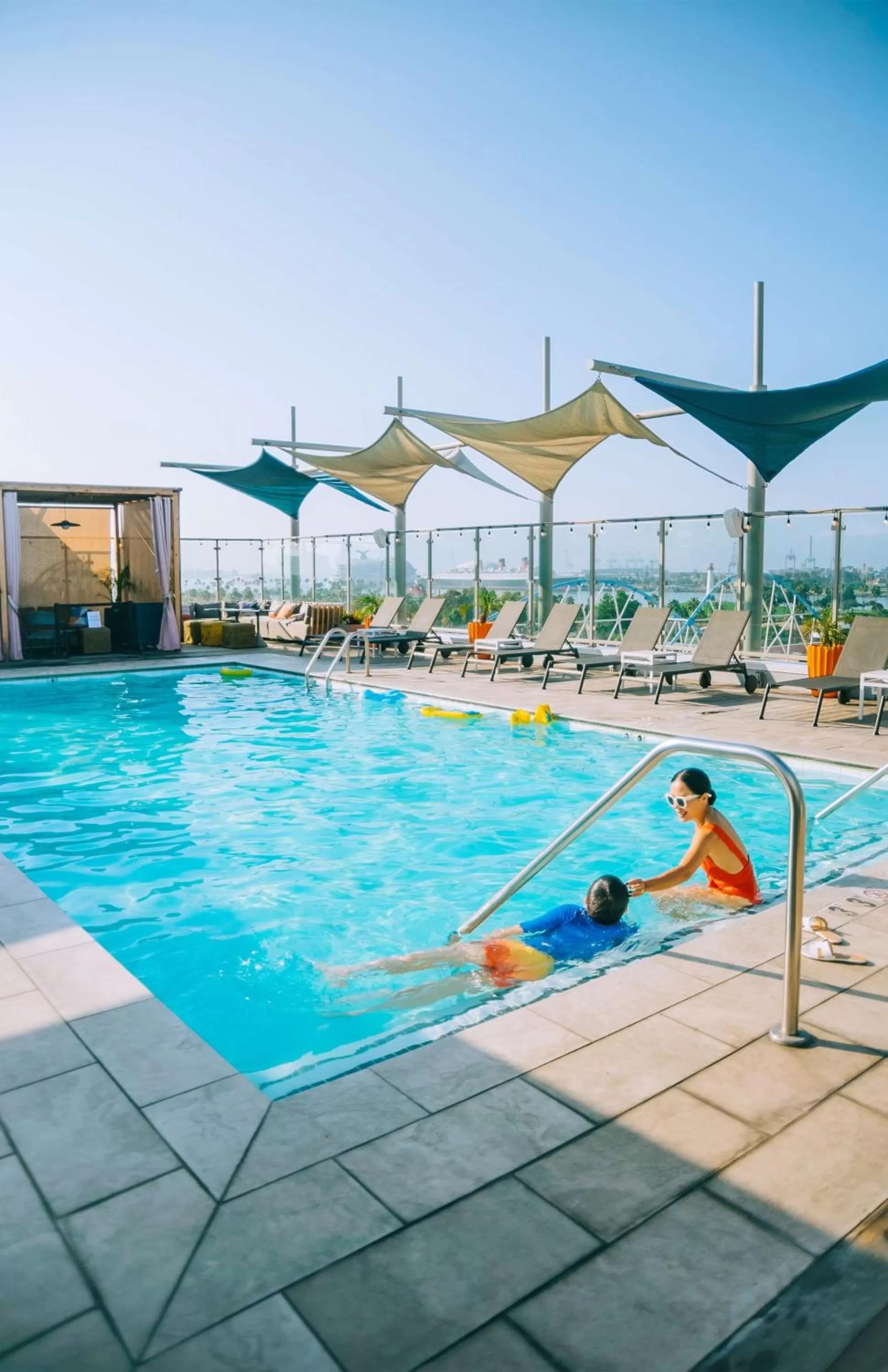 Swimming pool in Hyatt Centric the Pike Long Beach