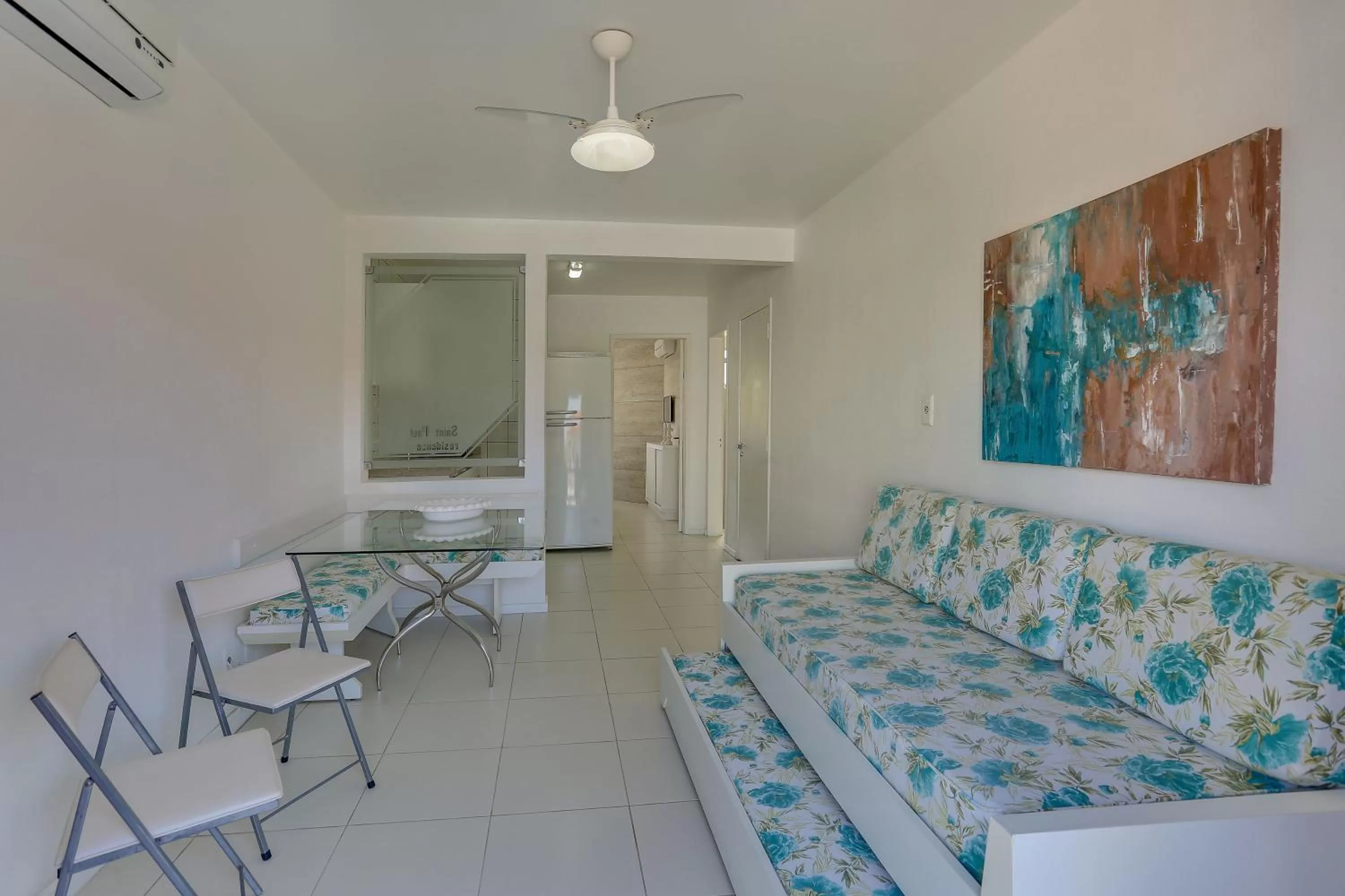 Living room, Bed in Pousada Saint Paul