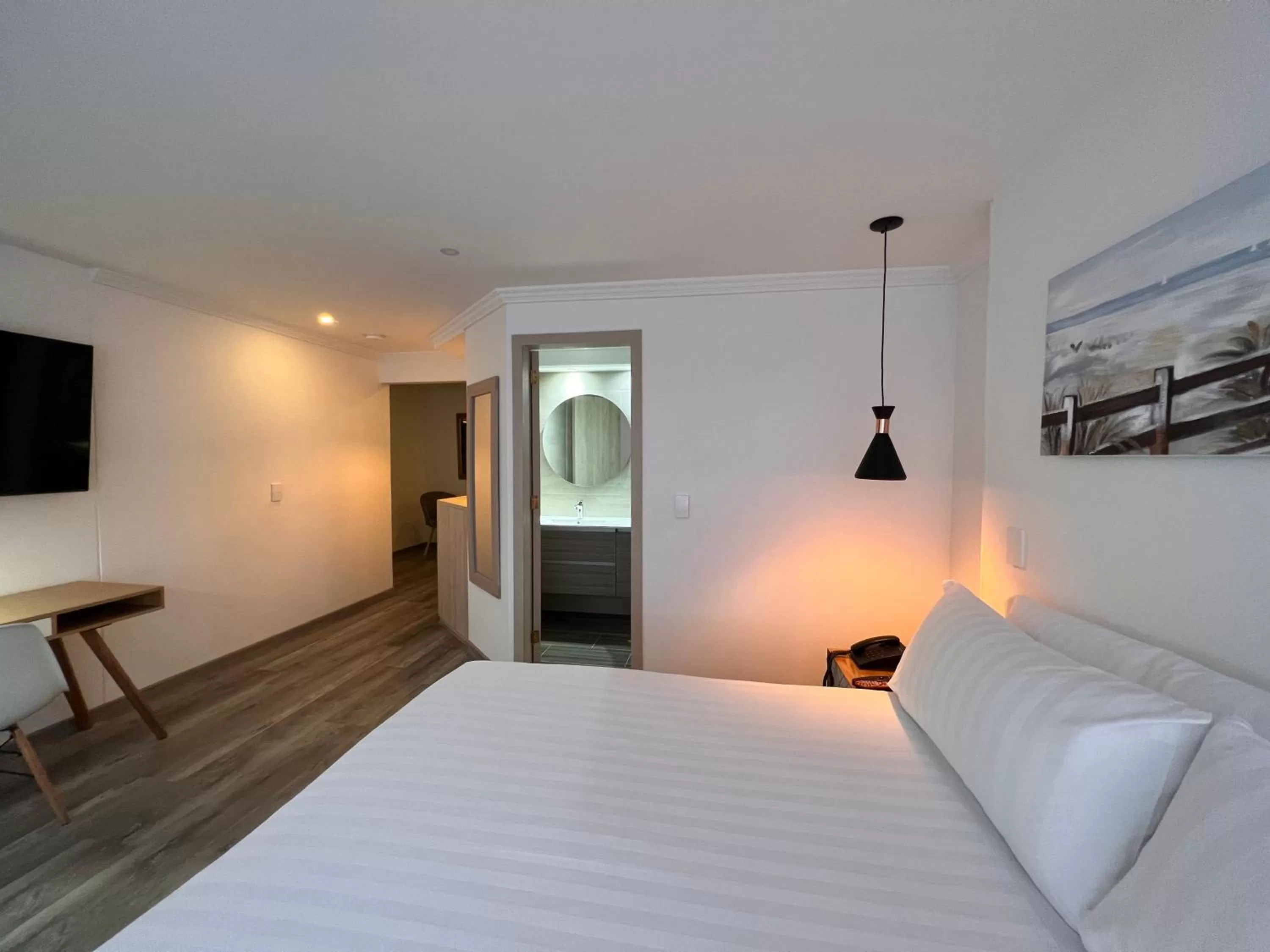 Photo of the whole room, Bed in Suites 109 GH Usaquén