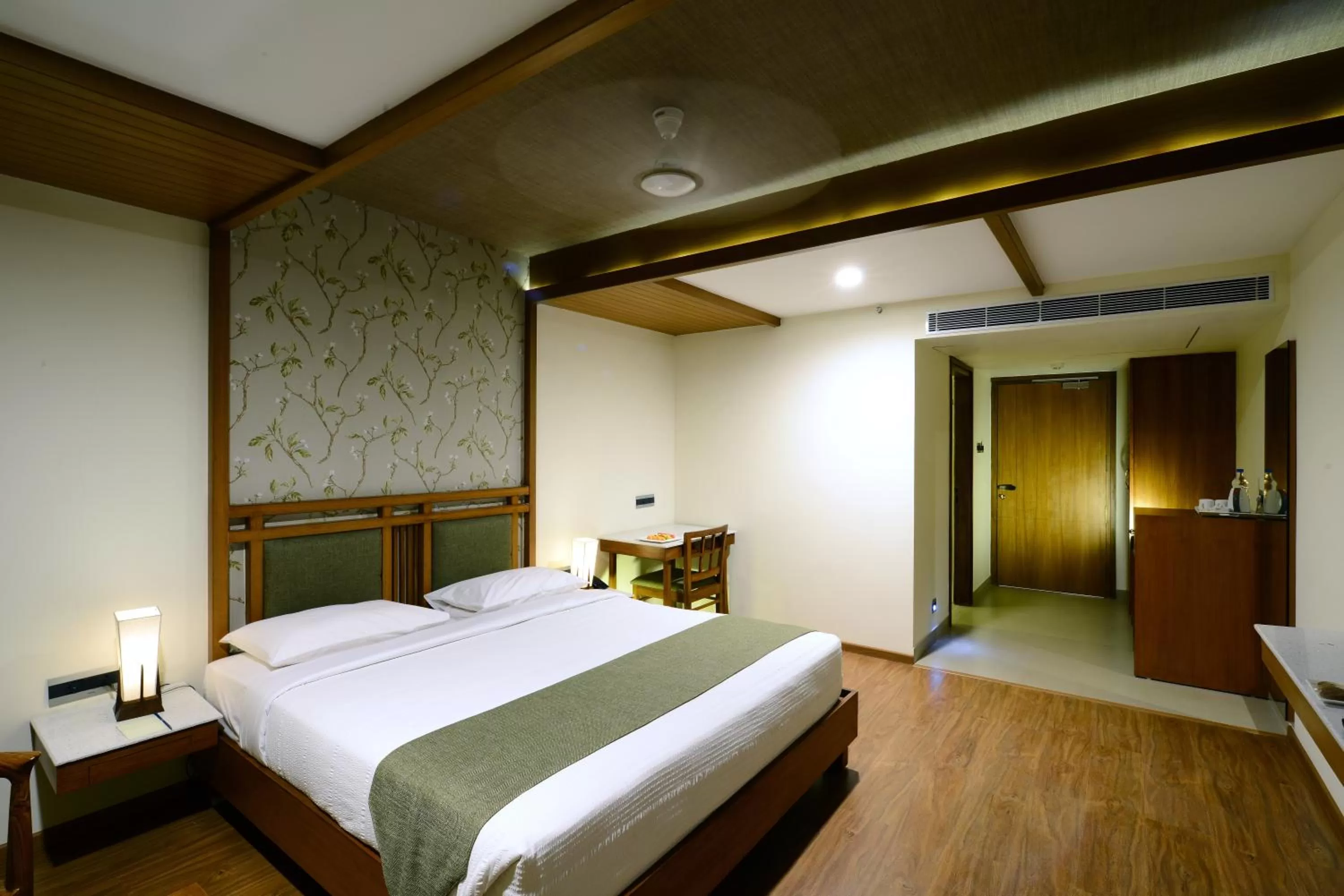 Bedroom, Bed in Taj Mahal Hotel