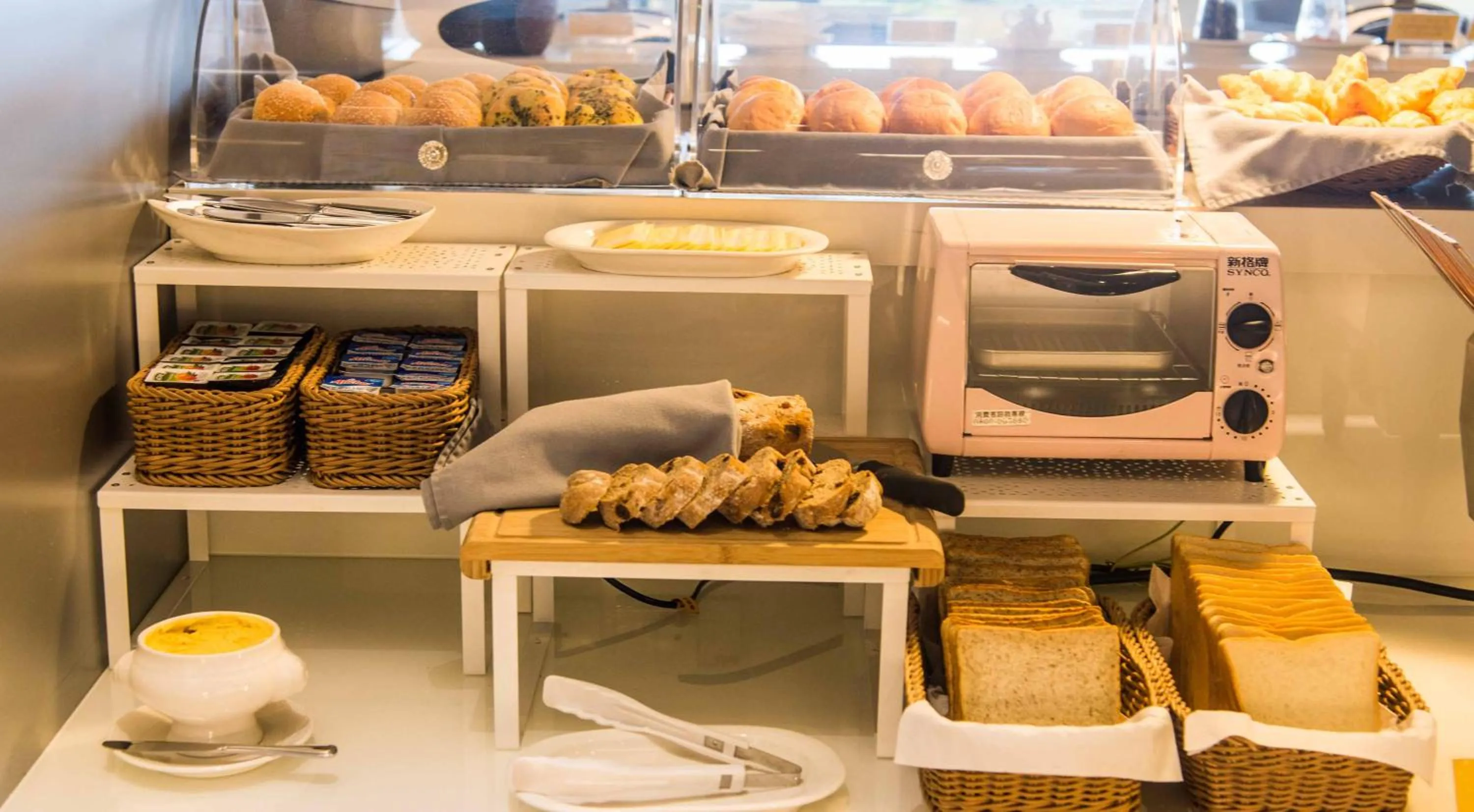 Food and drinks in Forward Hotel Taipei Nangang