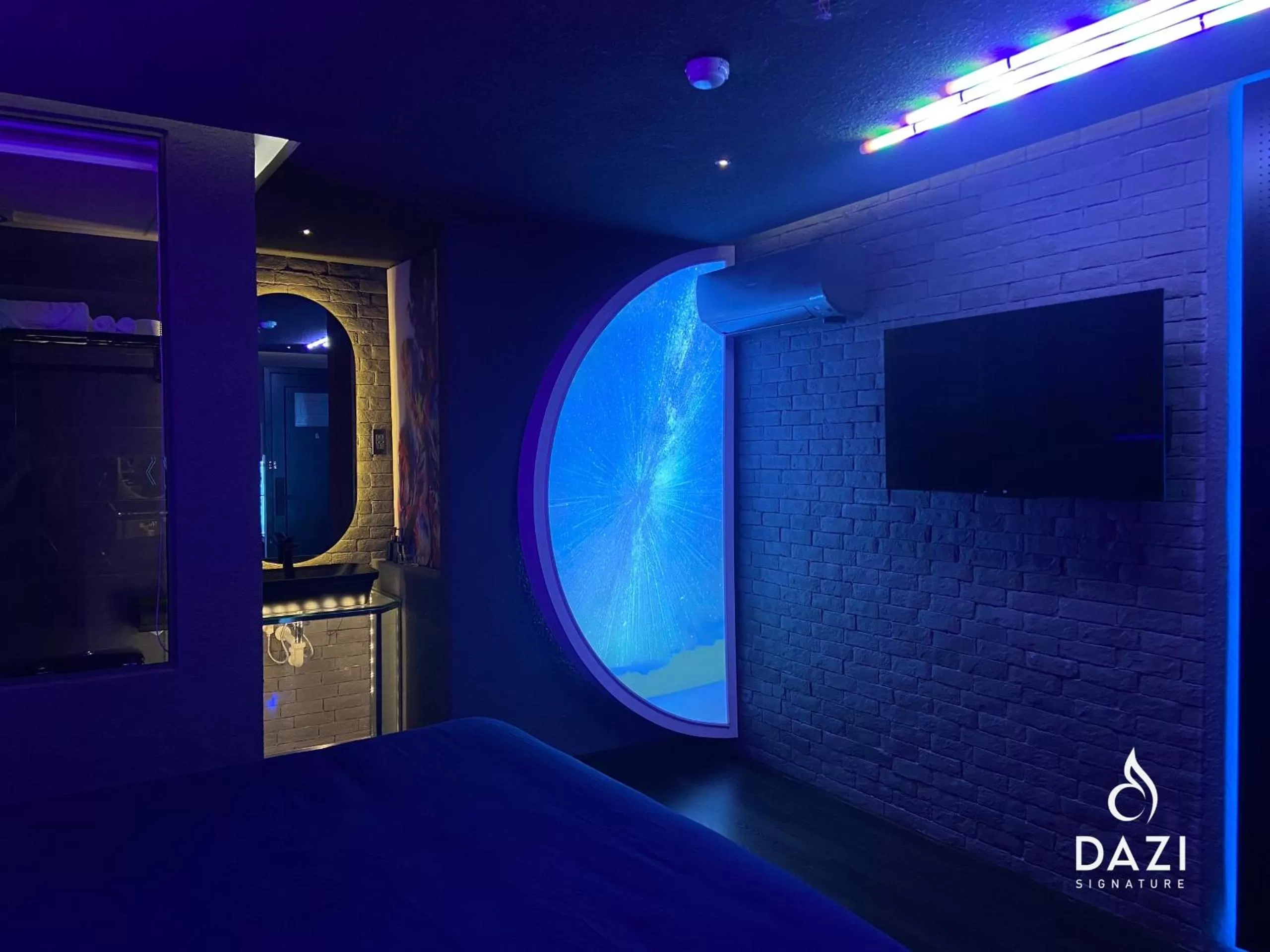 TV and multimedia in Dazi Signature