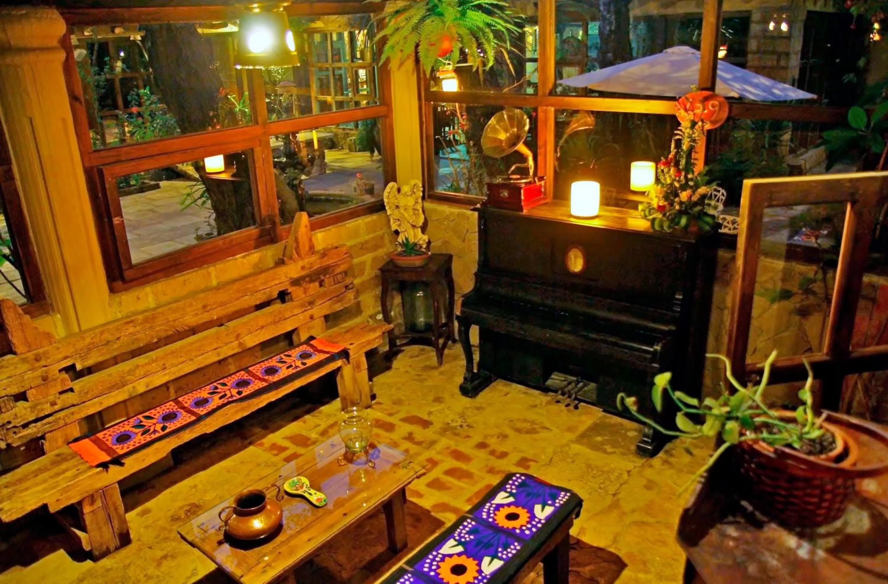 Night in Hotel Hacienda Don Juan