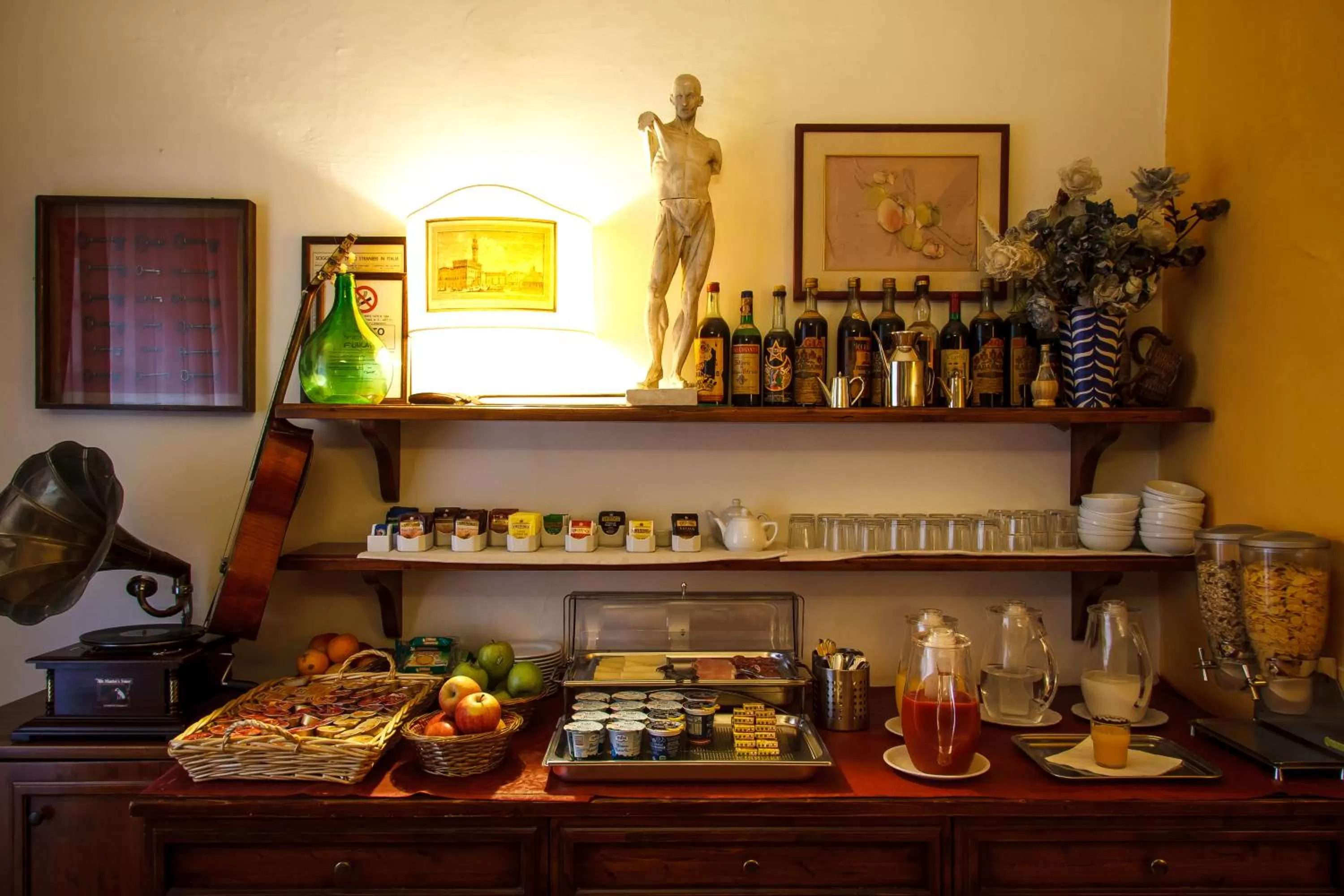 Continental breakfast in Hotel Nizza