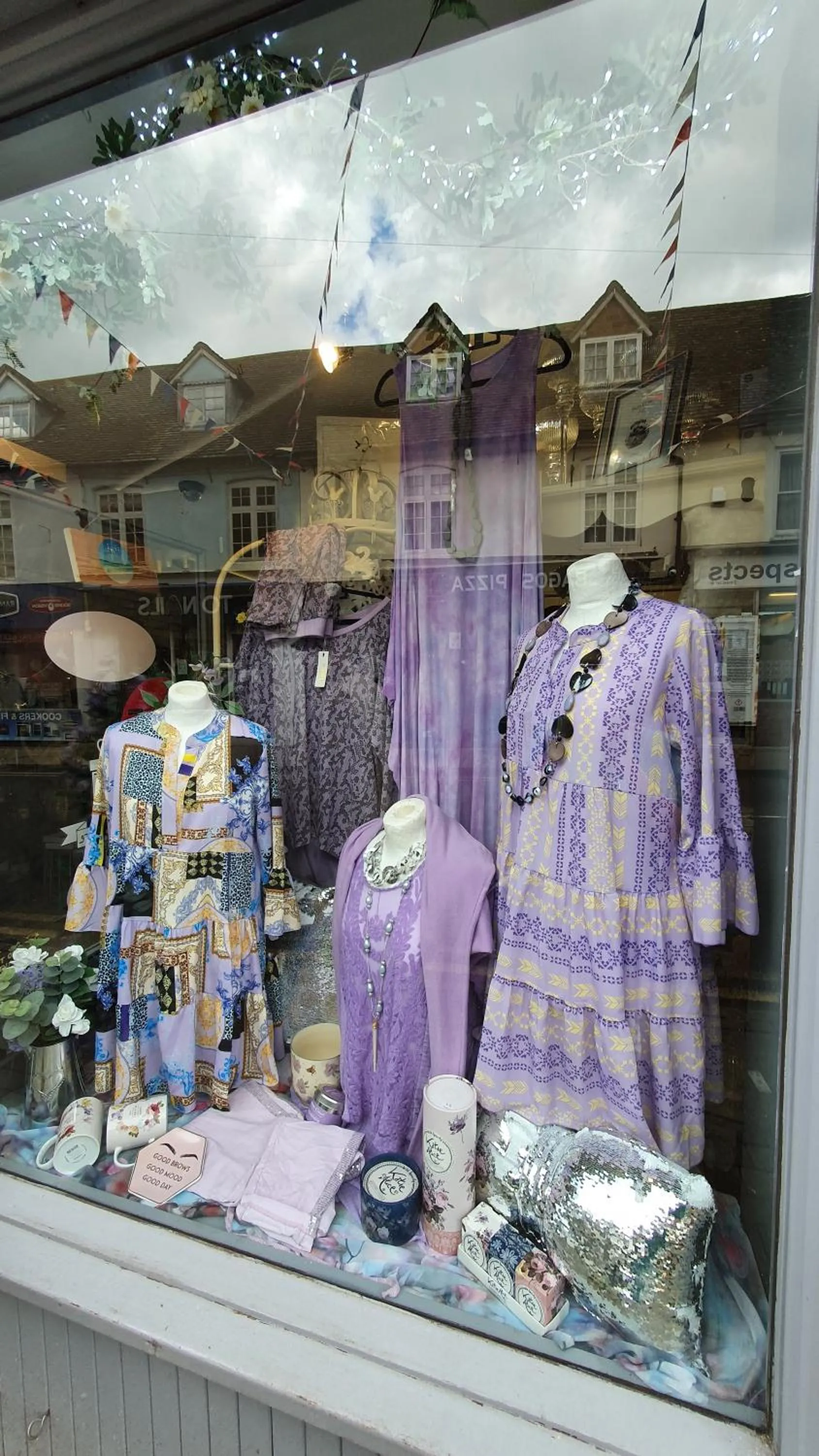 Shopping Area in Little Lodge B&B Lutterworth